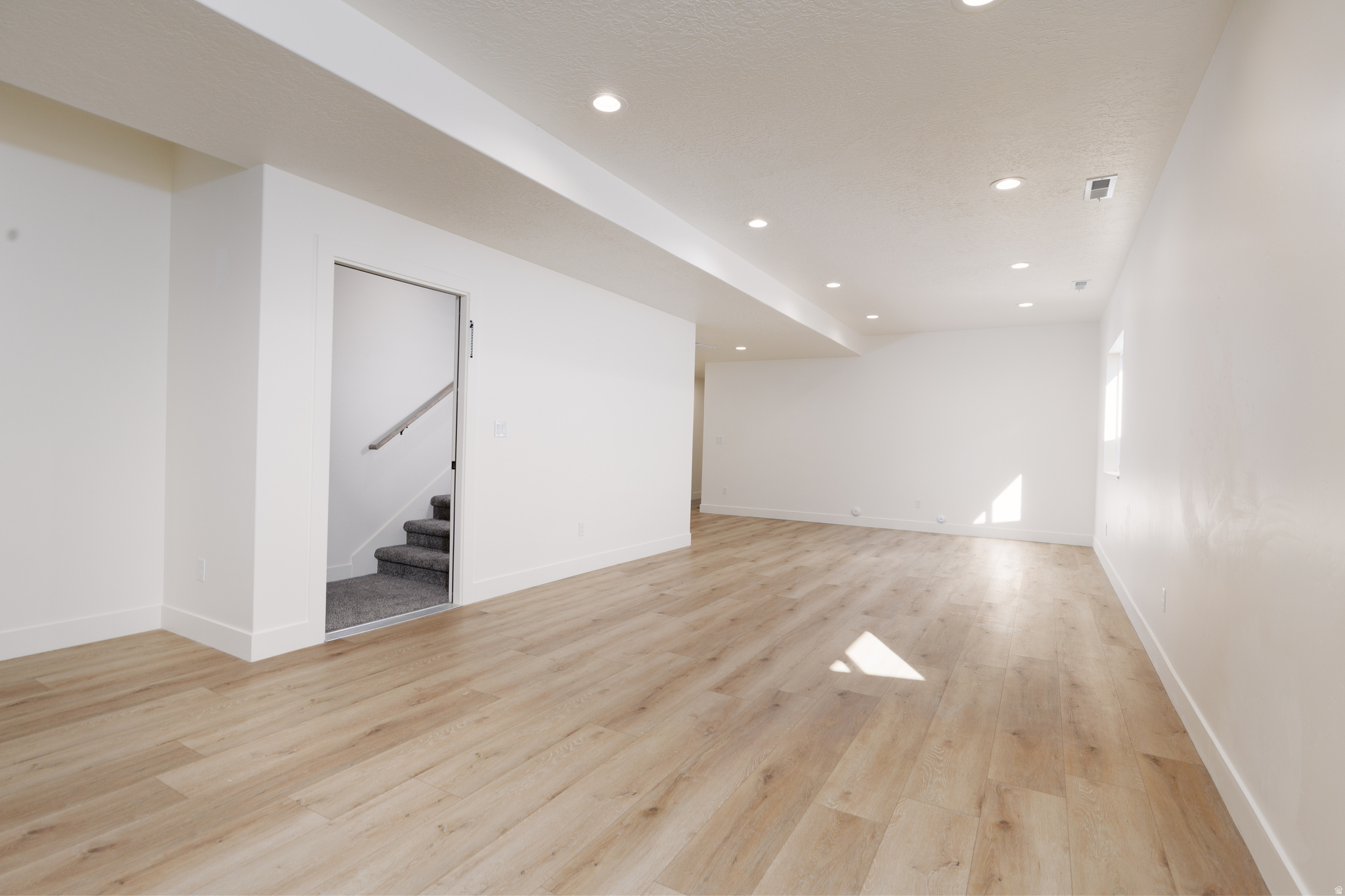 EASTSIDE ESTATES - Residential