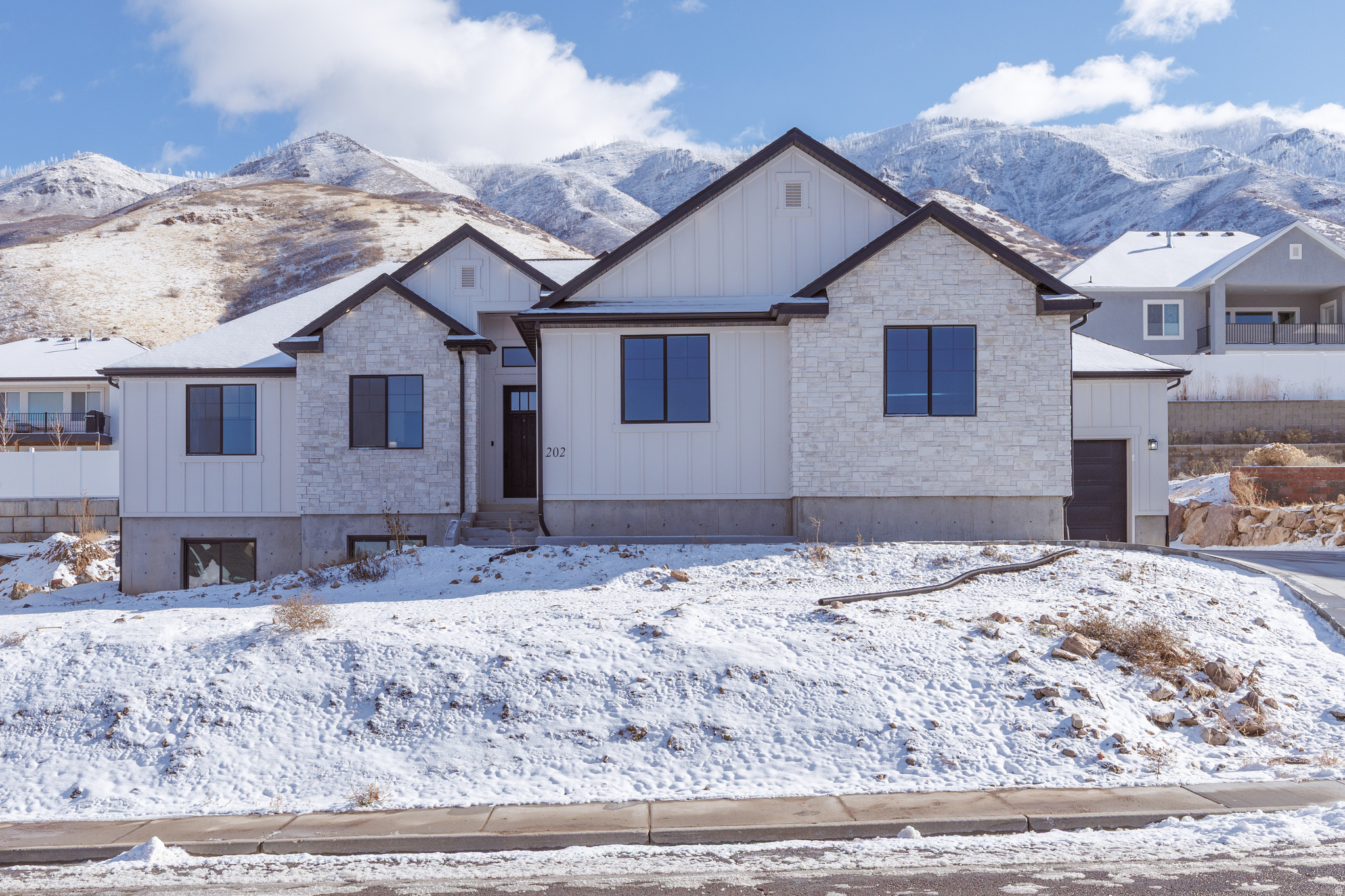 EASTSIDE ESTATES - Residential