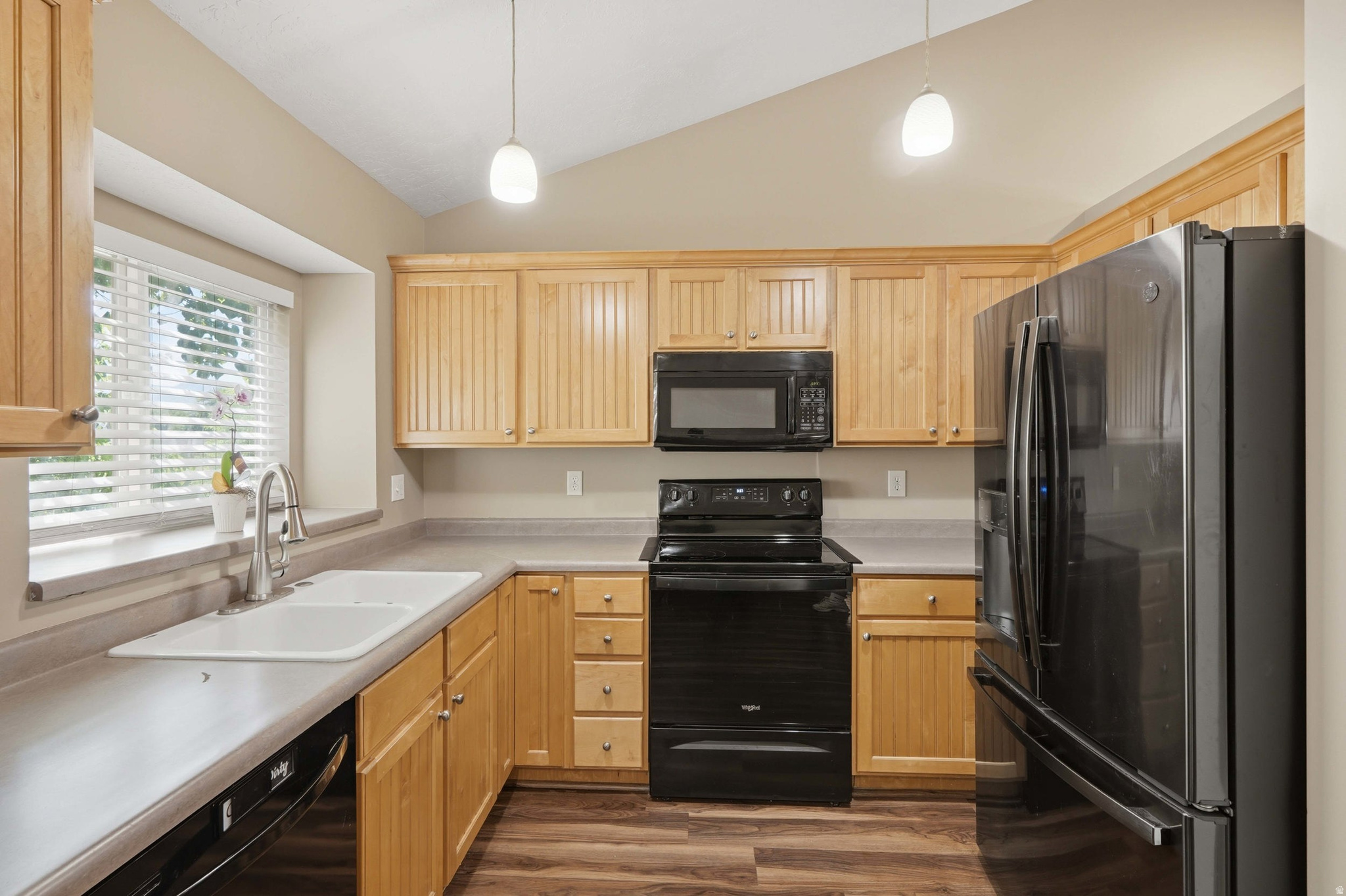 TAYLORS POINTE PHASE 4 - Residential