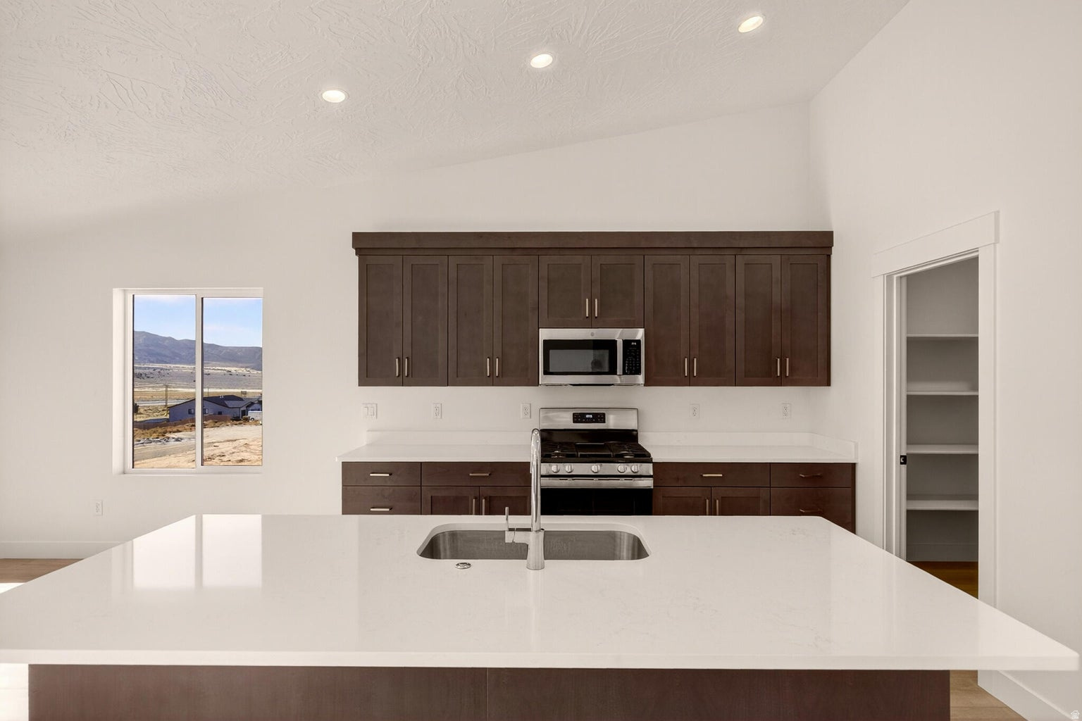 BLACK SAGE - Residential