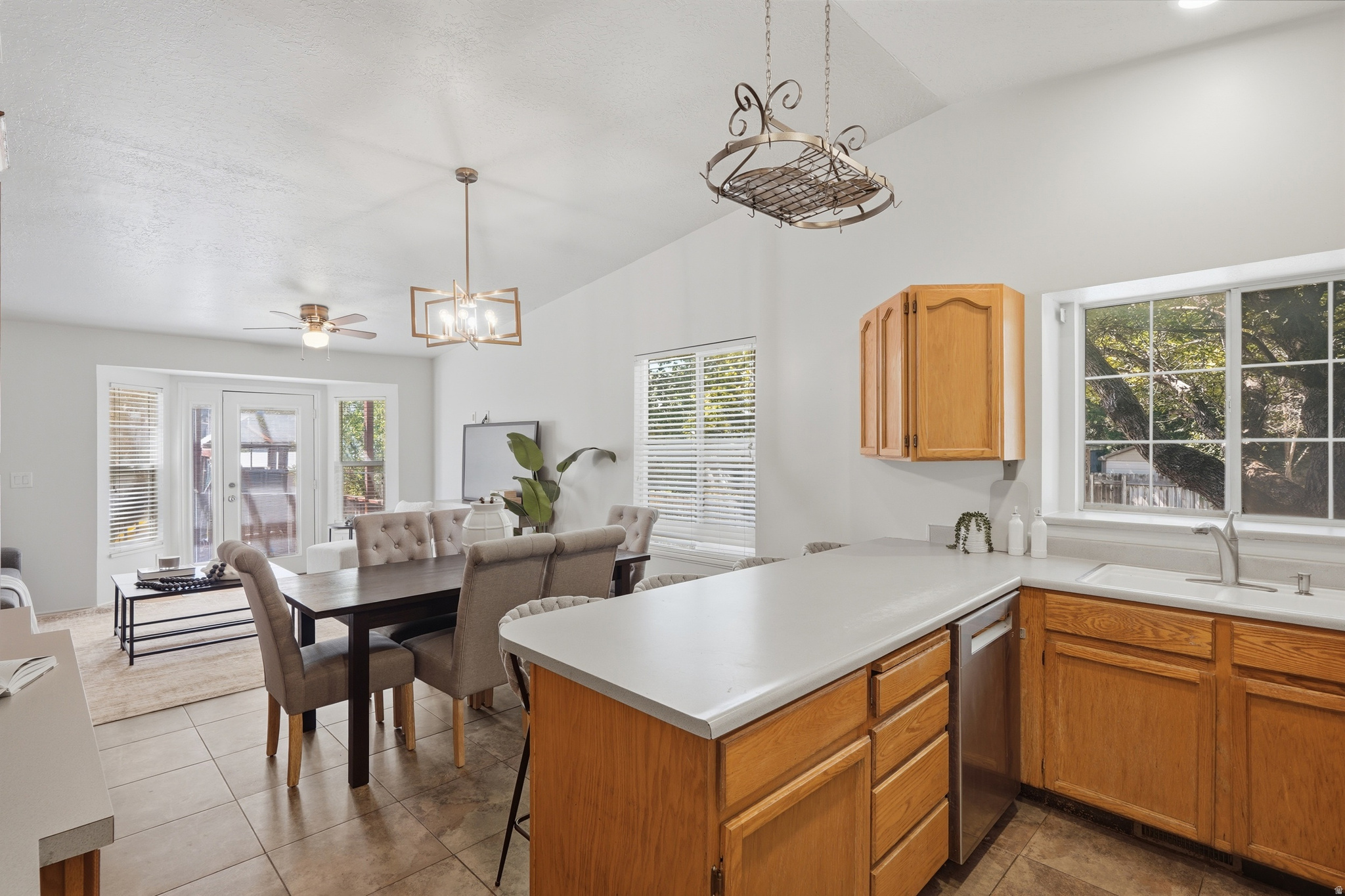 BROADMOOR - Residential