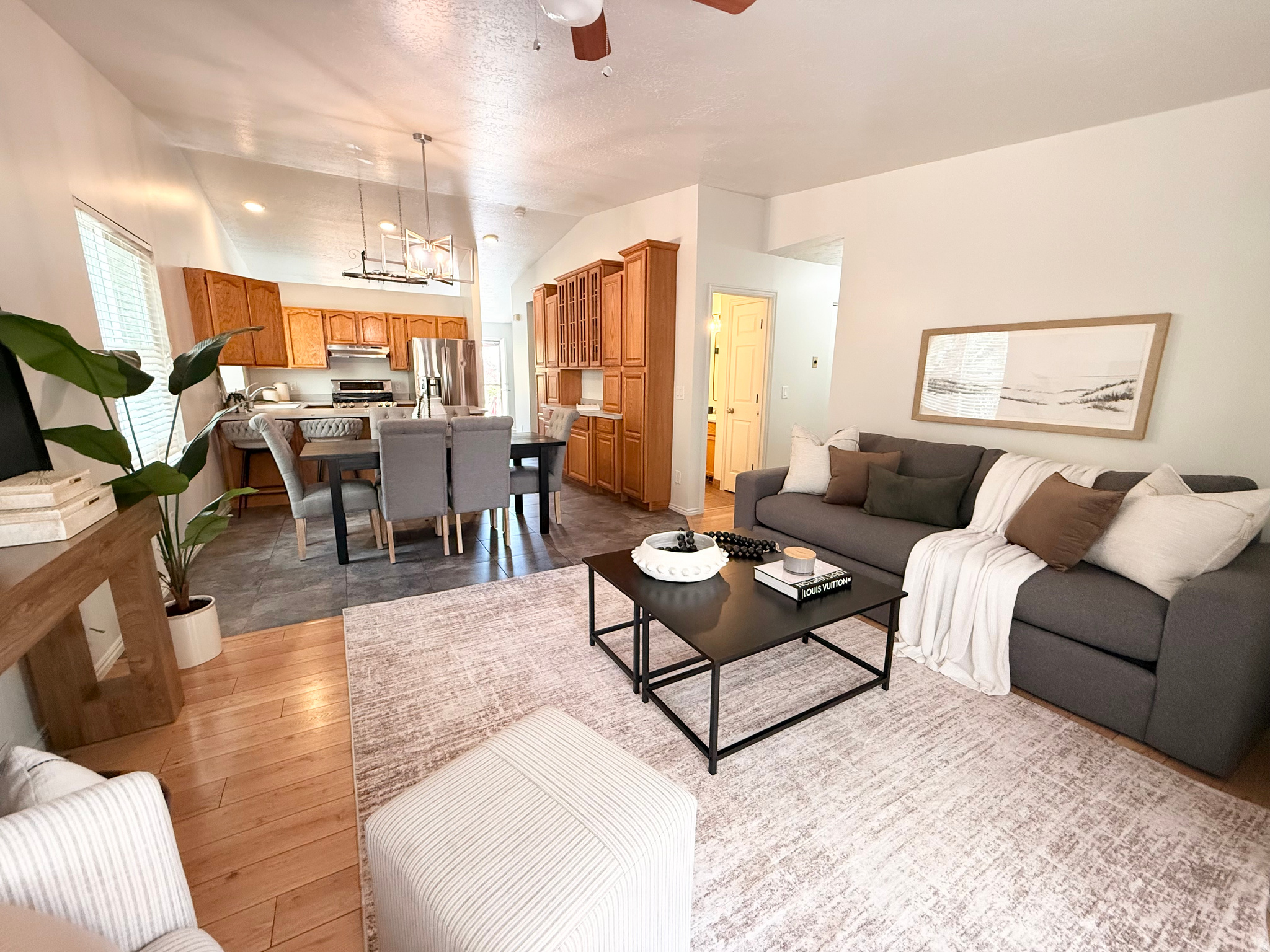 BROADMOOR - Residential
