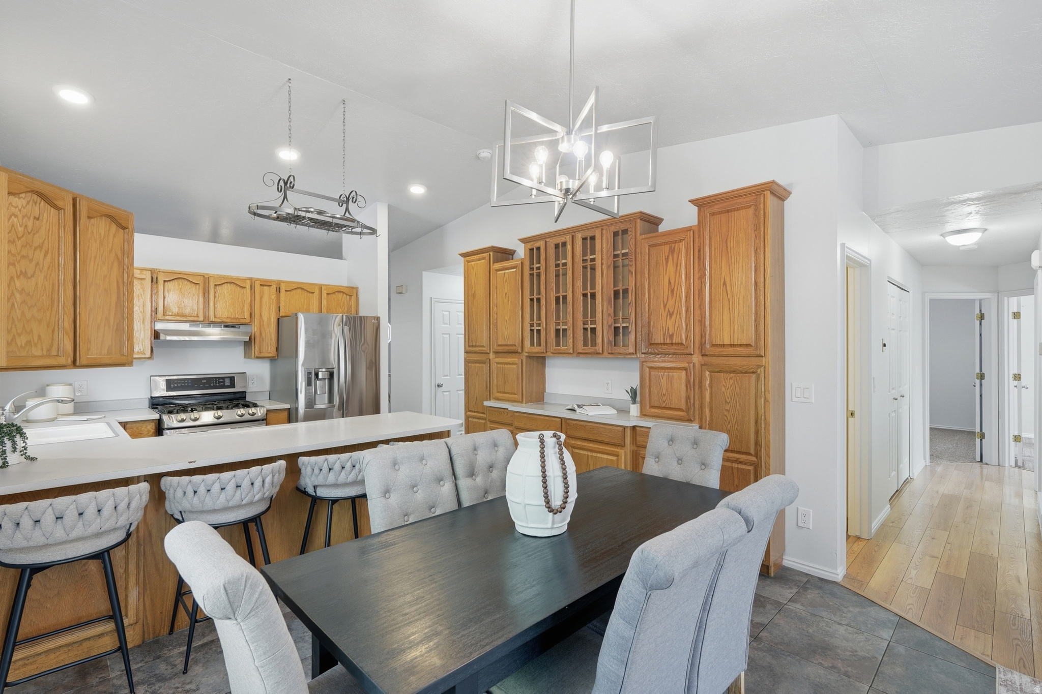 BROADMOOR - Residential