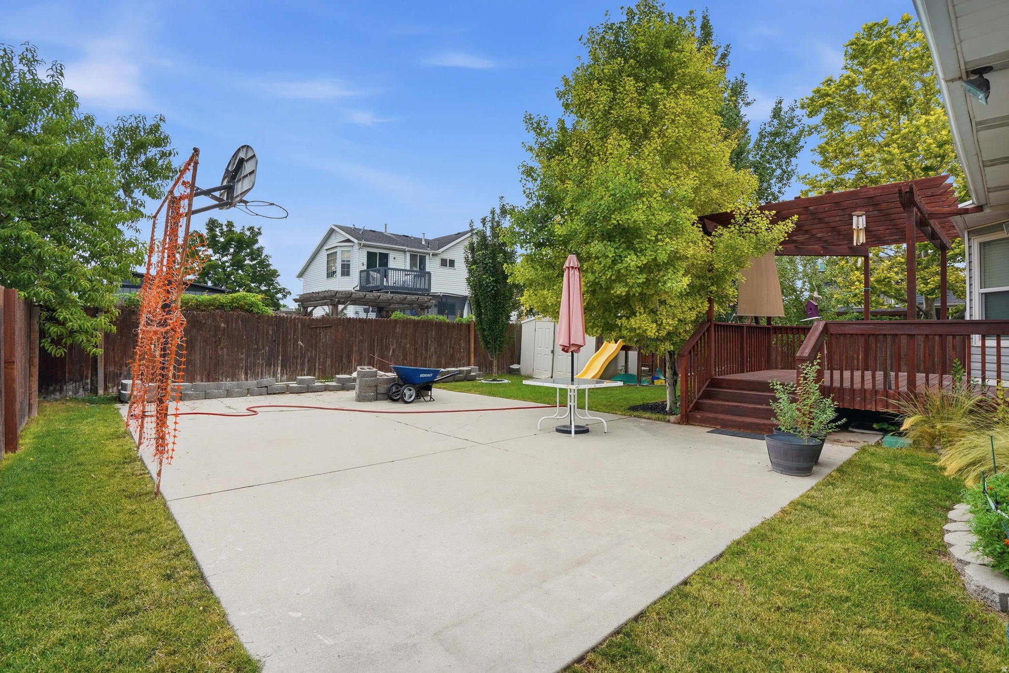 BROADMOOR - Residential