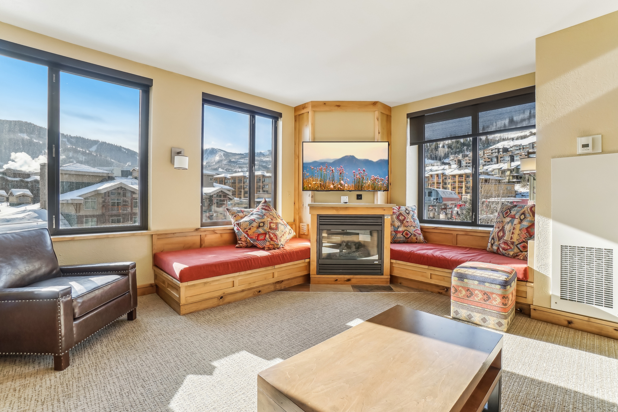 GRAND SUMMIT HOTEL - Residential