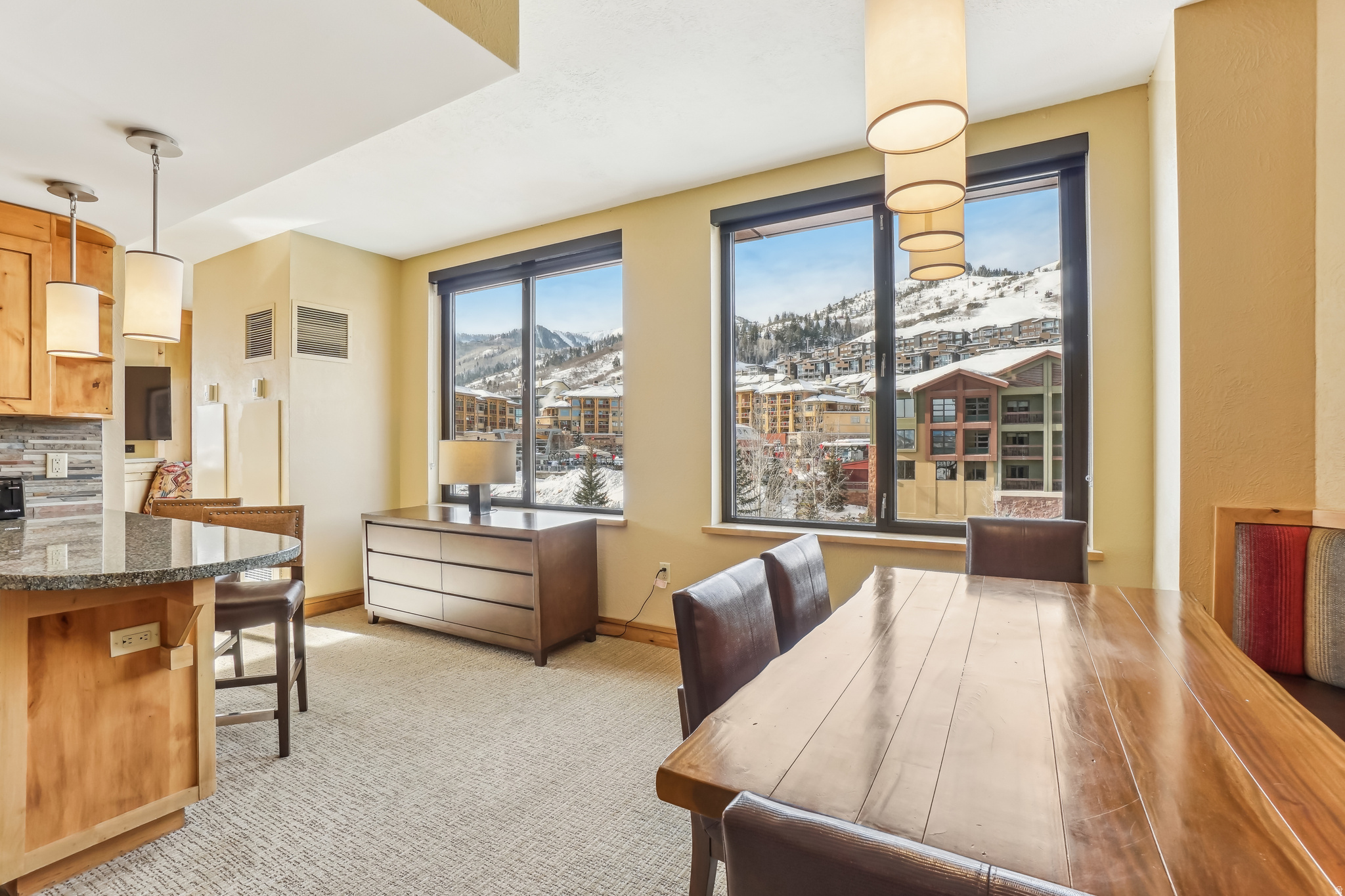 GRAND SUMMIT HOTEL - Residential