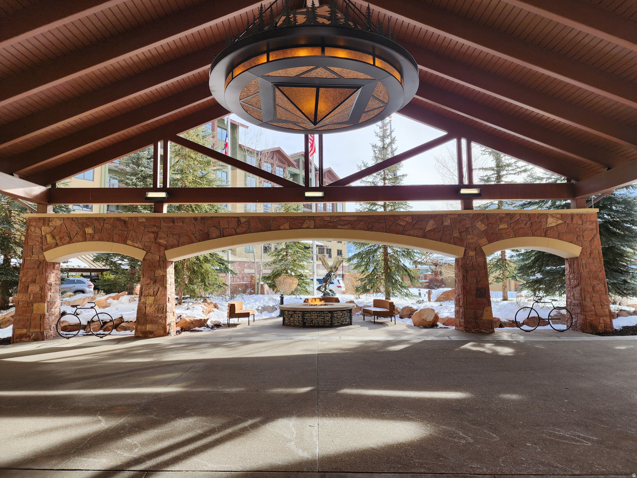 GRAND SUMMIT HOTEL - Residential