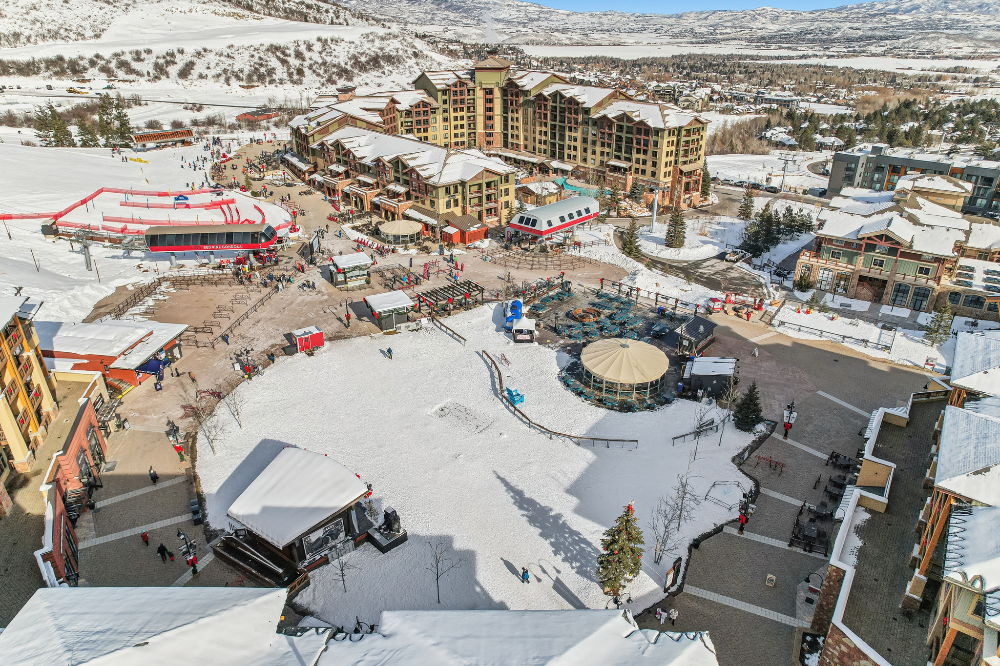 GRAND SUMMIT HOTEL - Residential