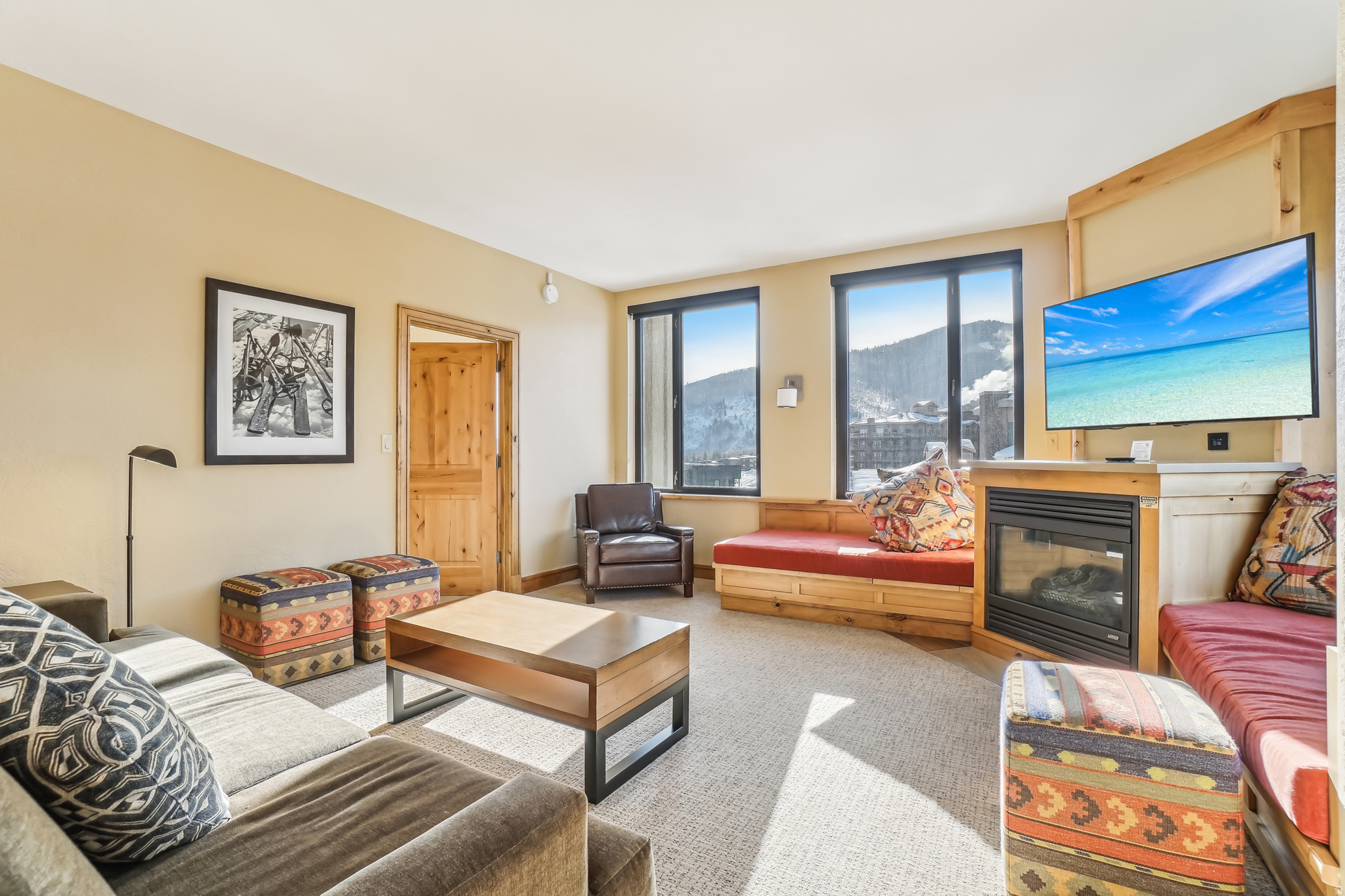 GRAND SUMMIT HOTEL - Residential