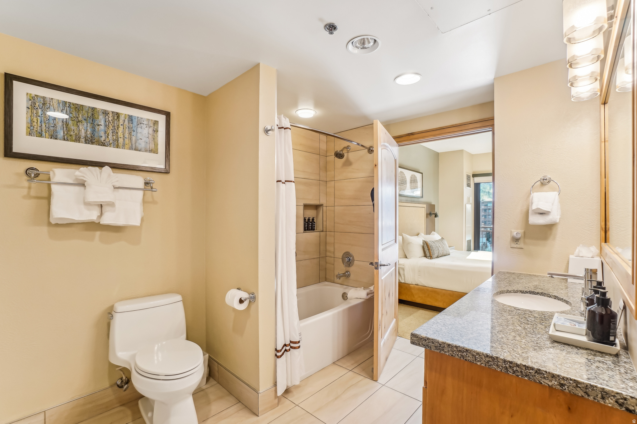 GRAND SUMMIT HOTEL - Residential