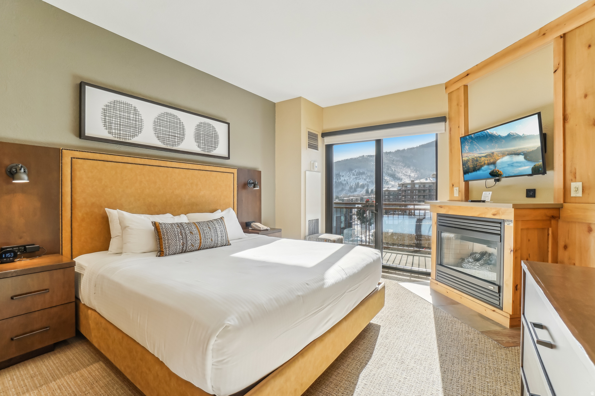 GRAND SUMMIT HOTEL - Residential