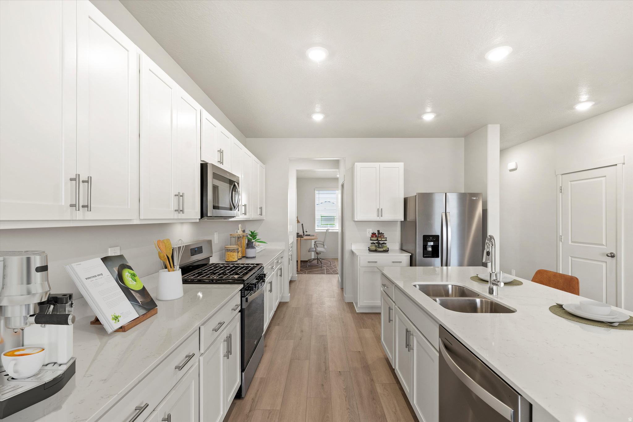 STRATTON ACRES - Residential