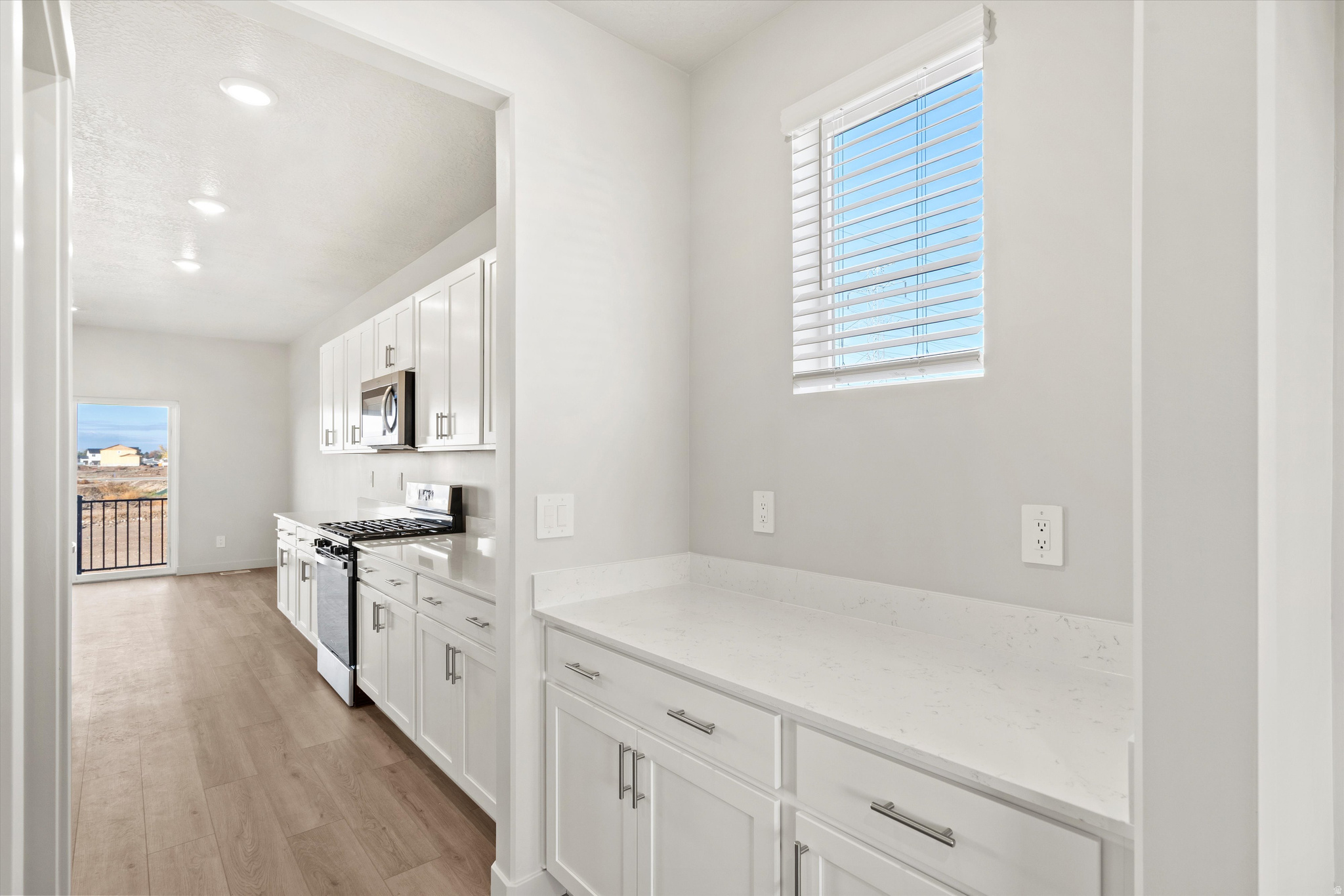 STRATTON ACRES - Residential