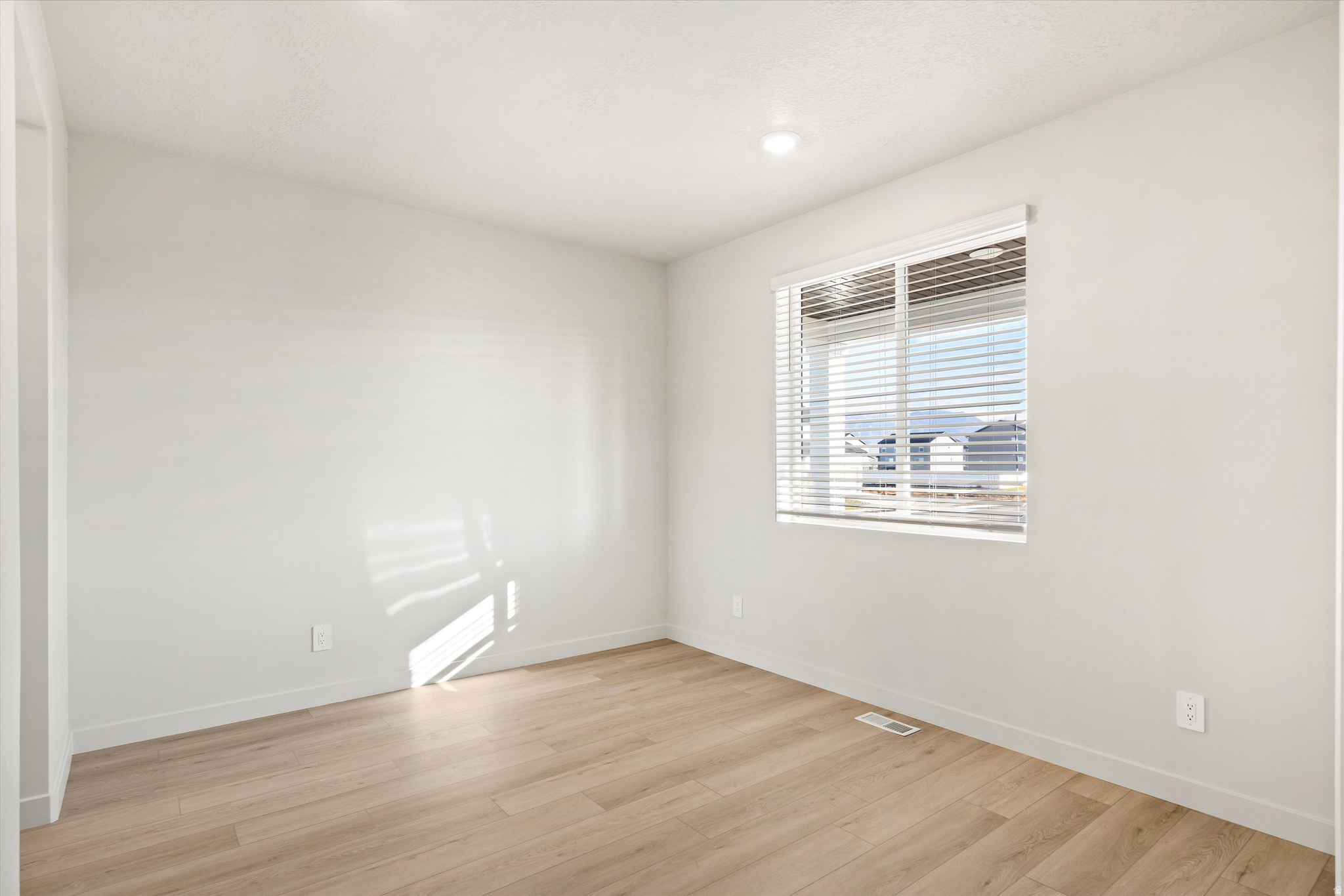 STRATTON ACRES - Residential