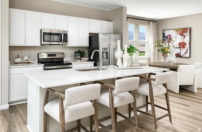 GENEVA ESTATES - Residential