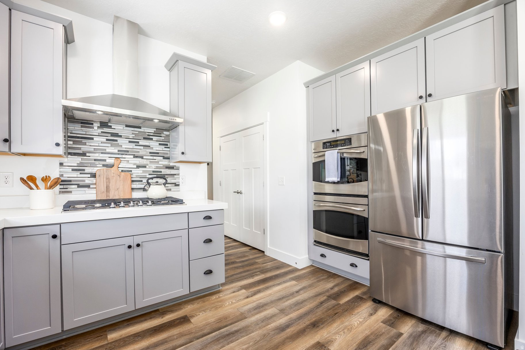 BROOKSIDE - Residential