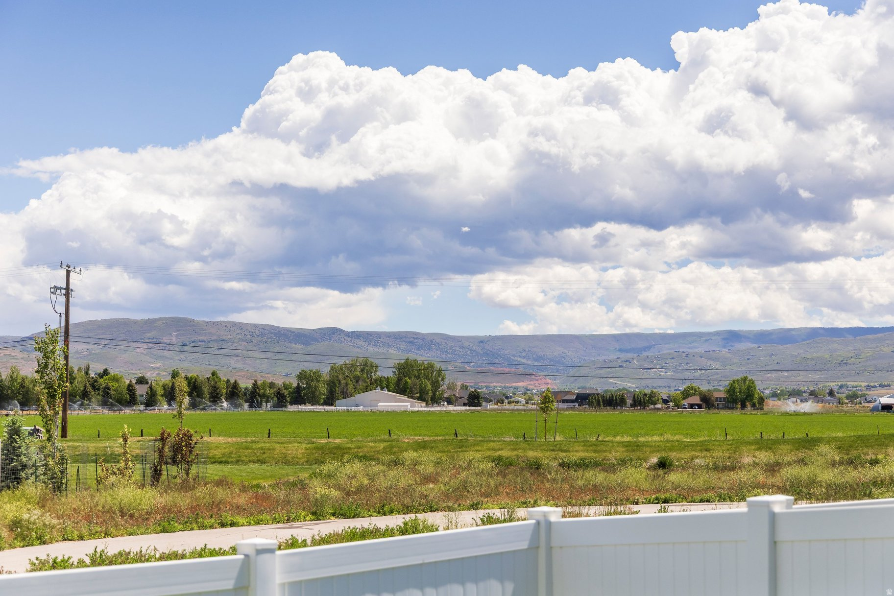 BROOKSIDE - Residential