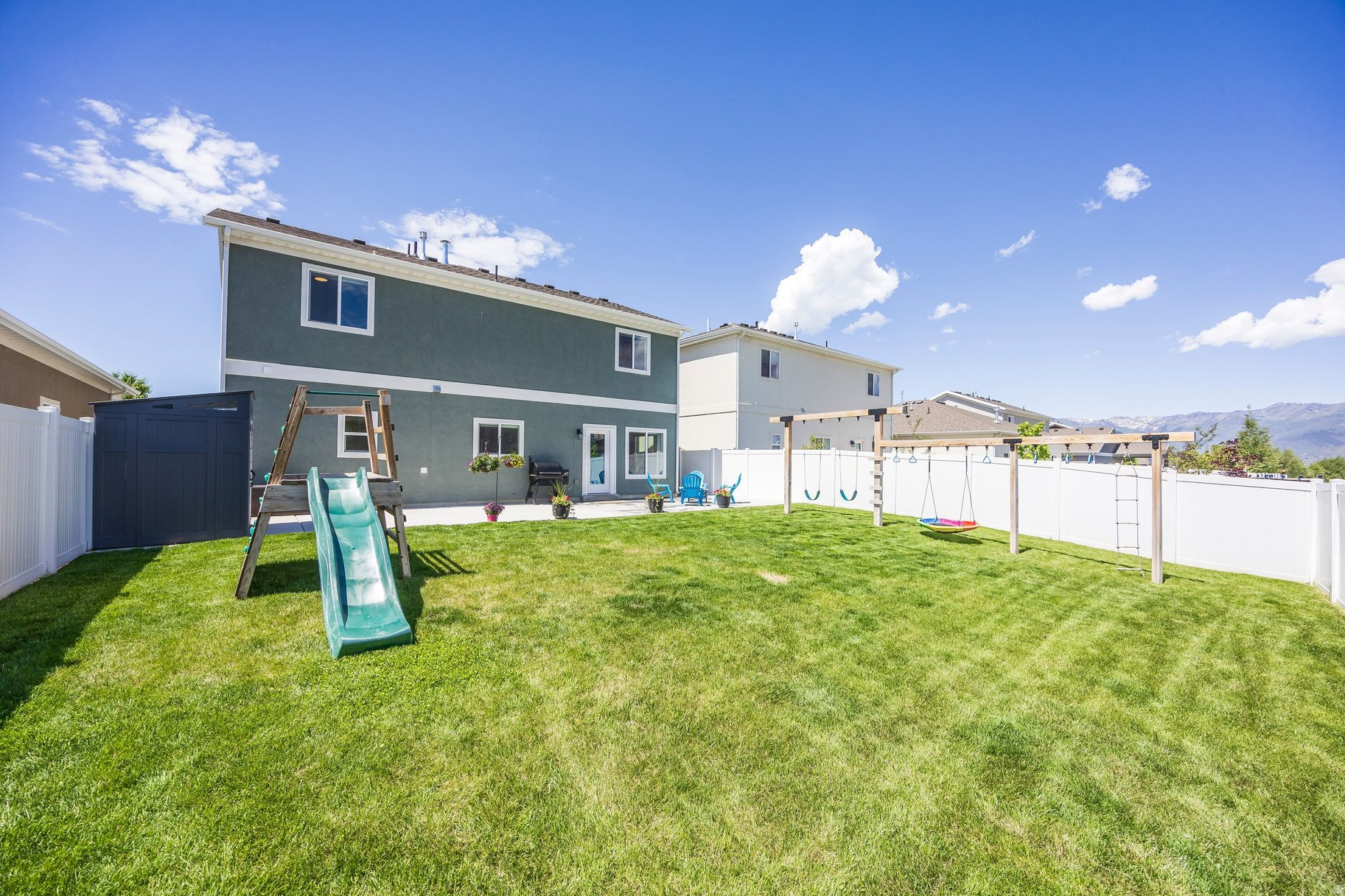 BROOKSIDE - Residential