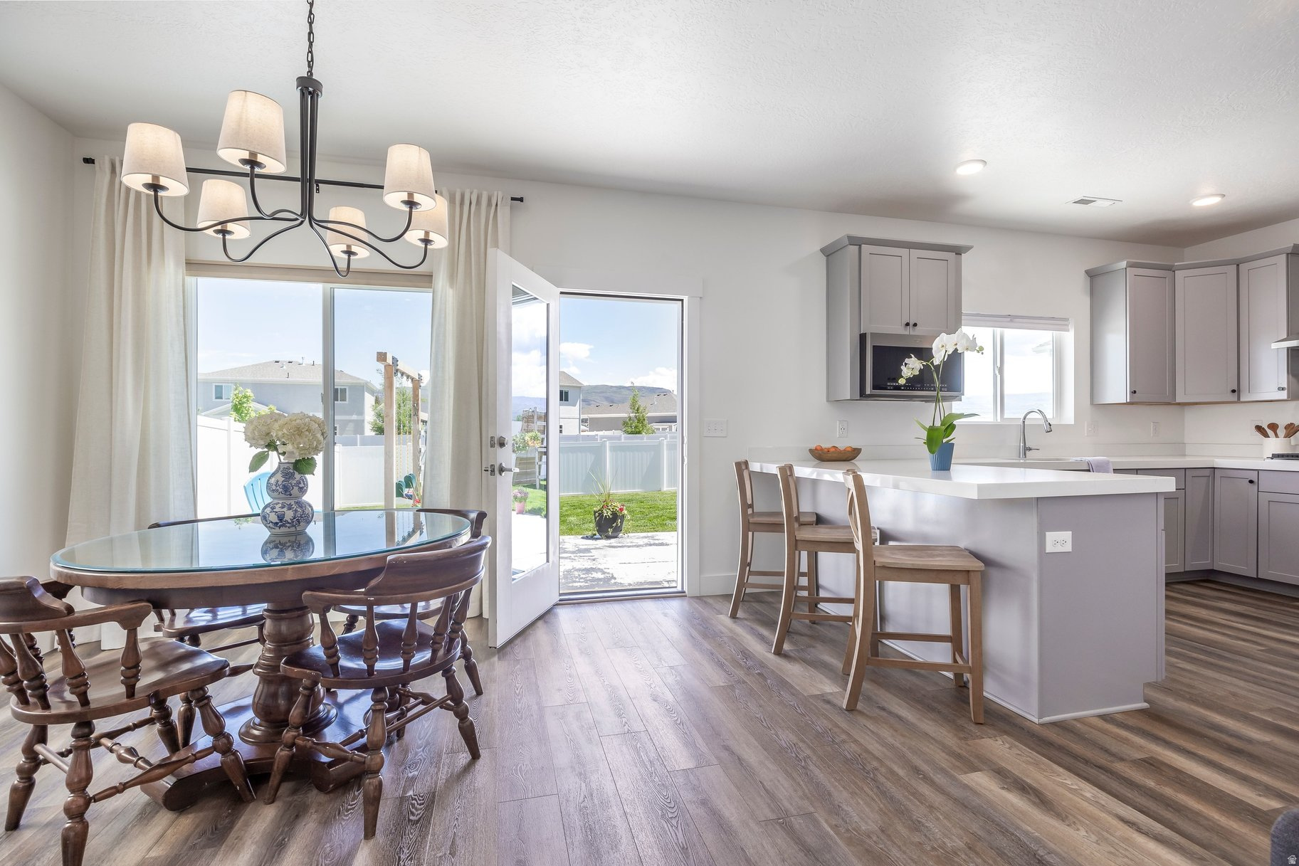 BROOKSIDE - Residential