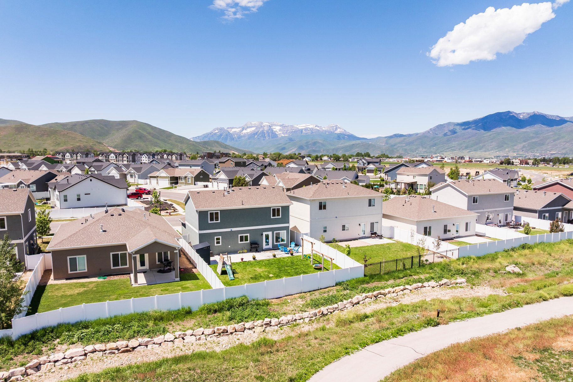 BROOKSIDE - Residential