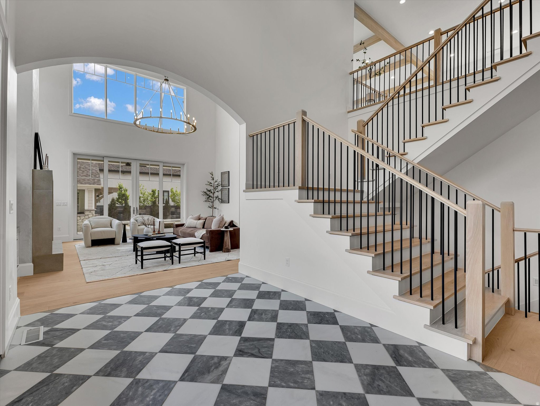 VIKING COURT - Residential
