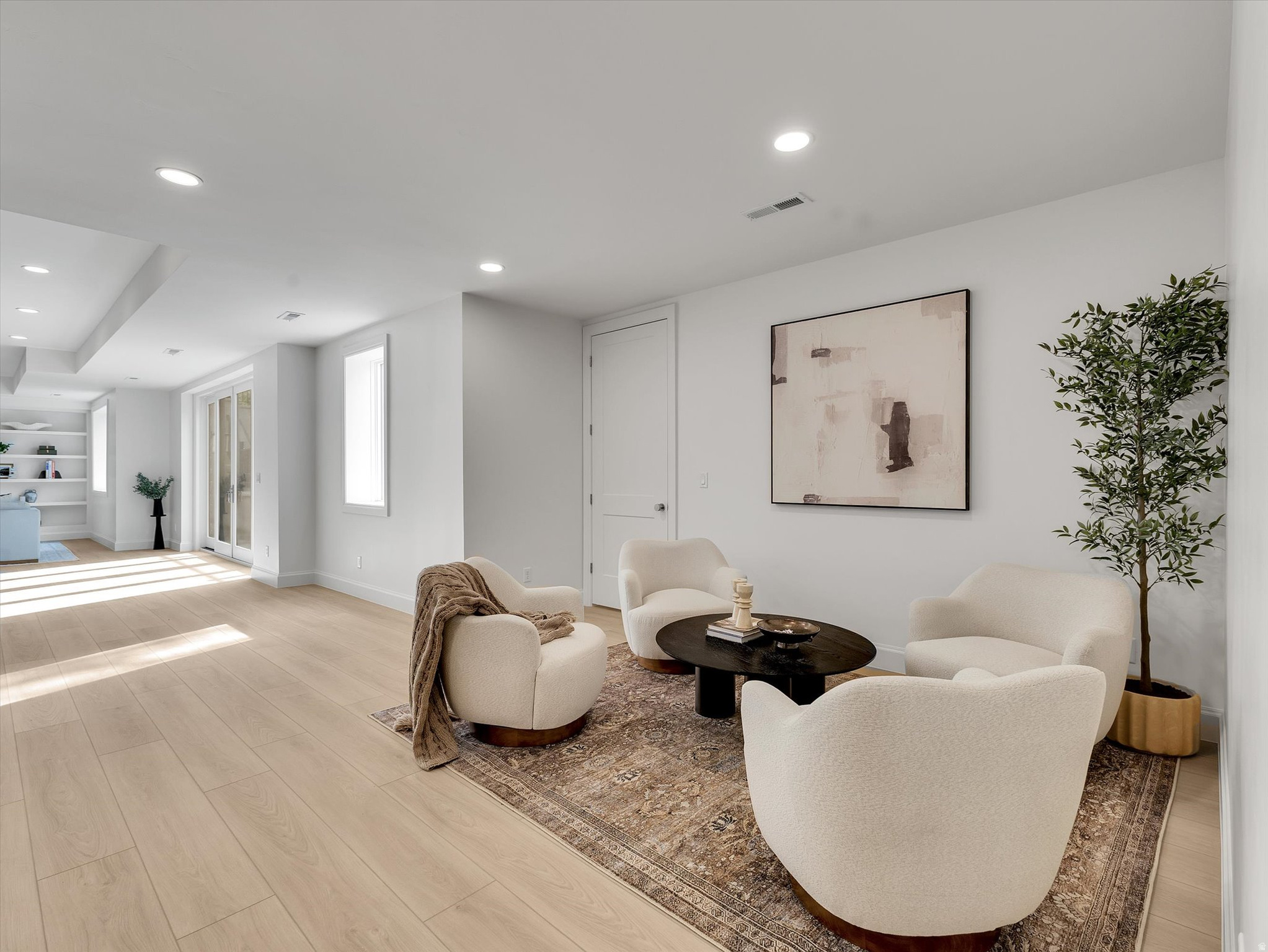 VIKING COURT - Residential