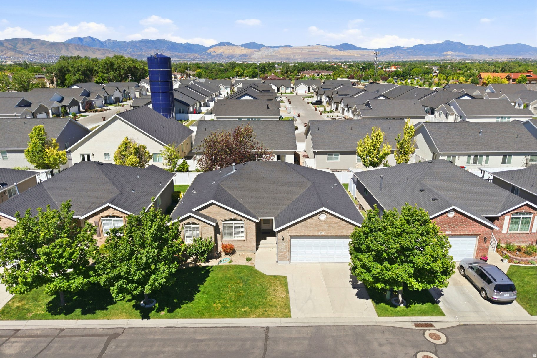 THE VISTAS AT RIVERBEND - Residential