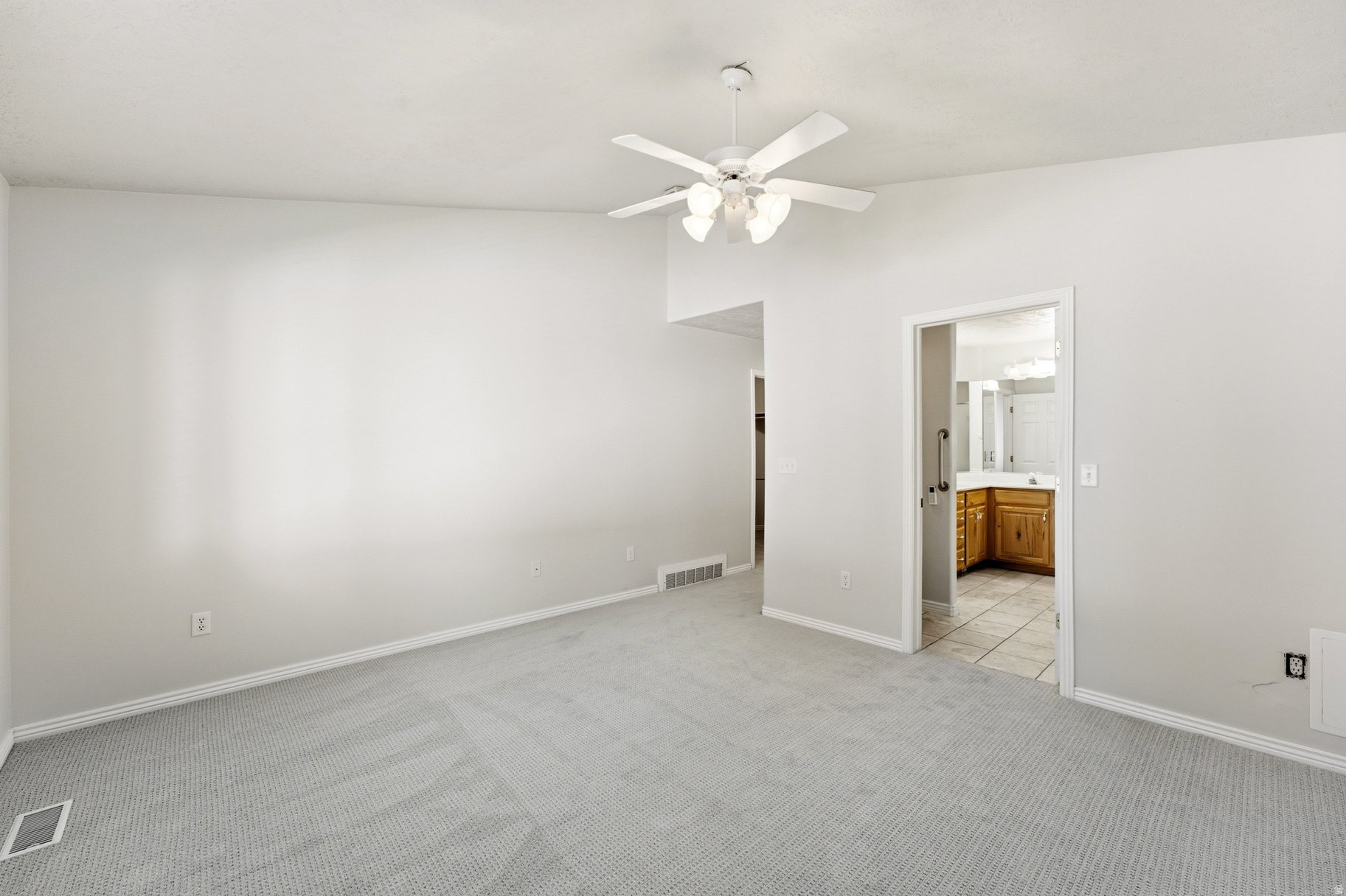 THE VISTAS AT RIVERBEND - Residential