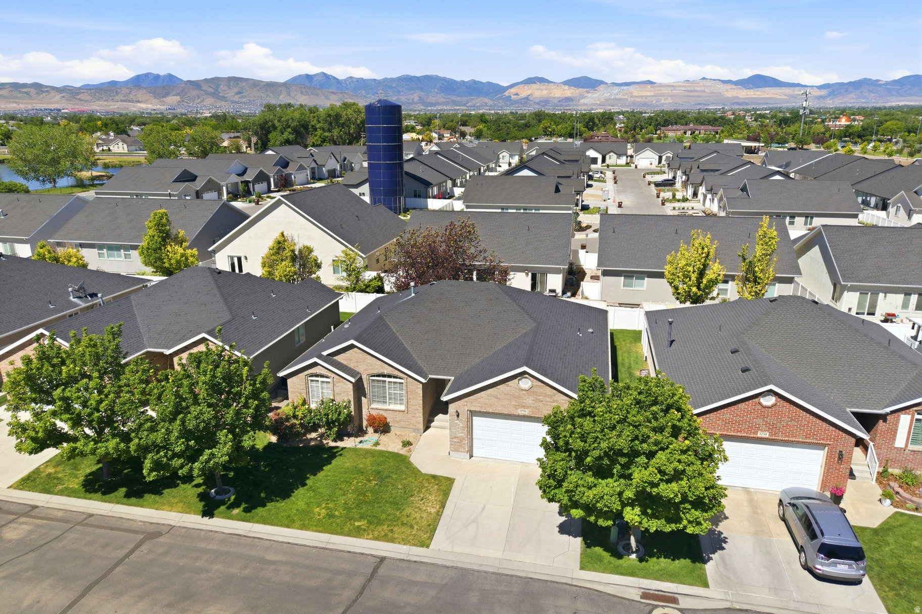 THE VISTAS AT RIVERBEND - Residential