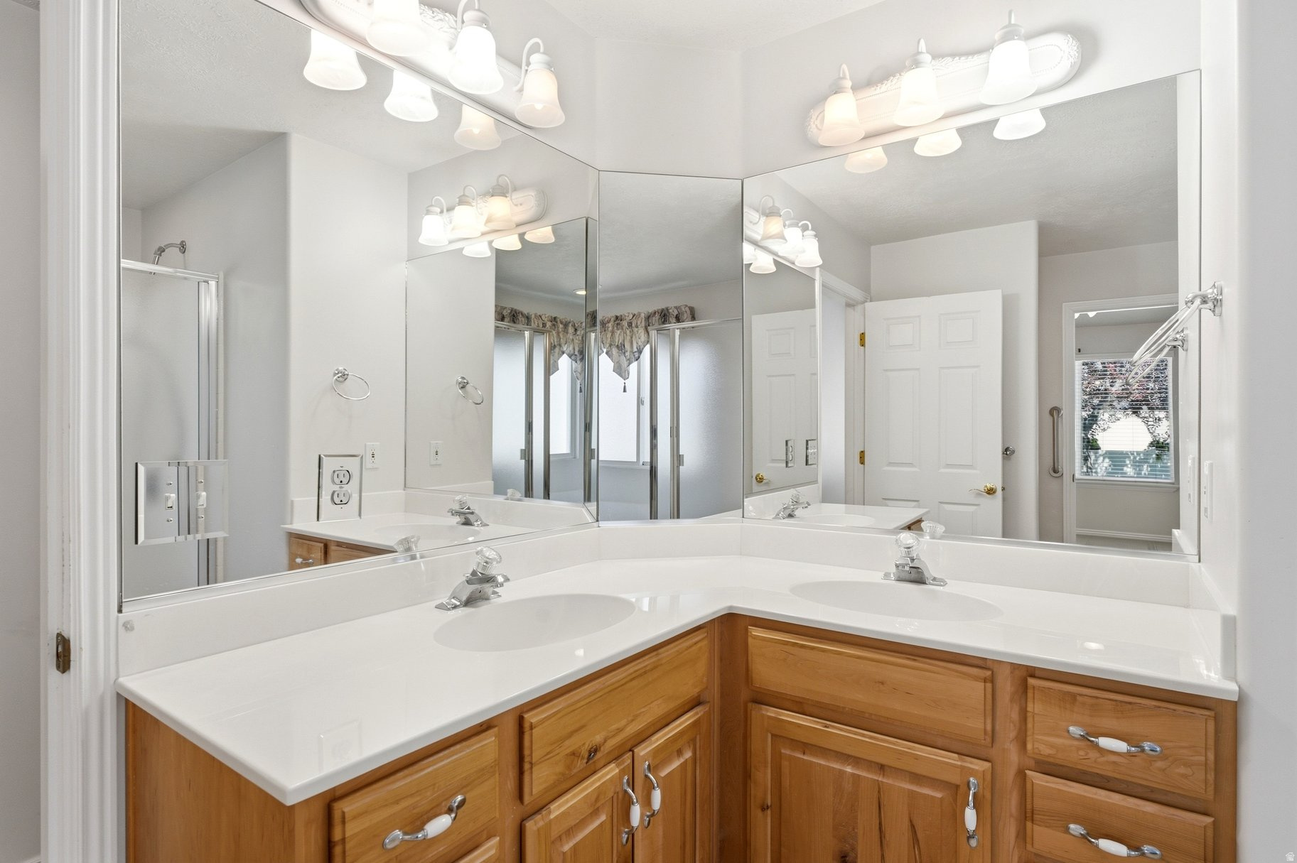 THE VISTAS AT RIVERBEND - Residential