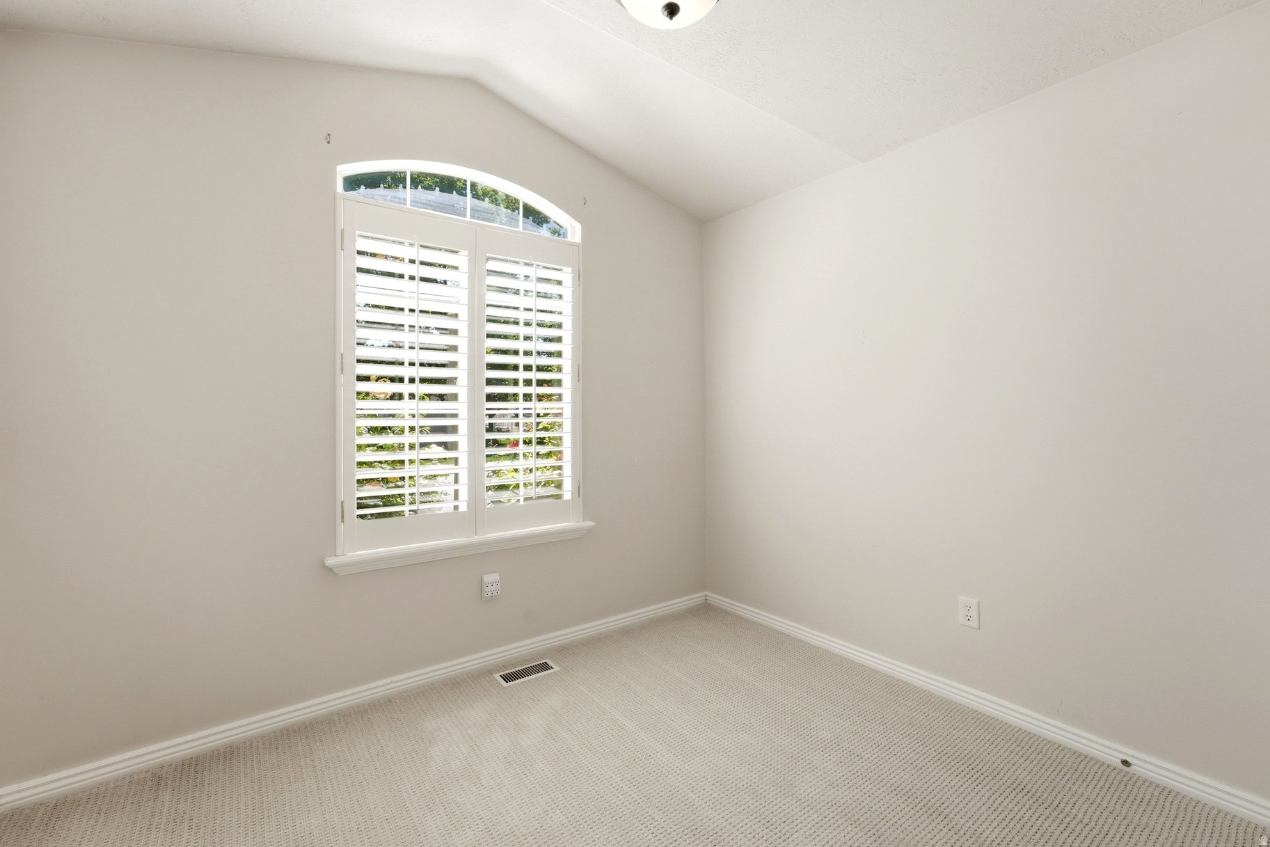 THE VISTAS AT RIVERBEND - Residential