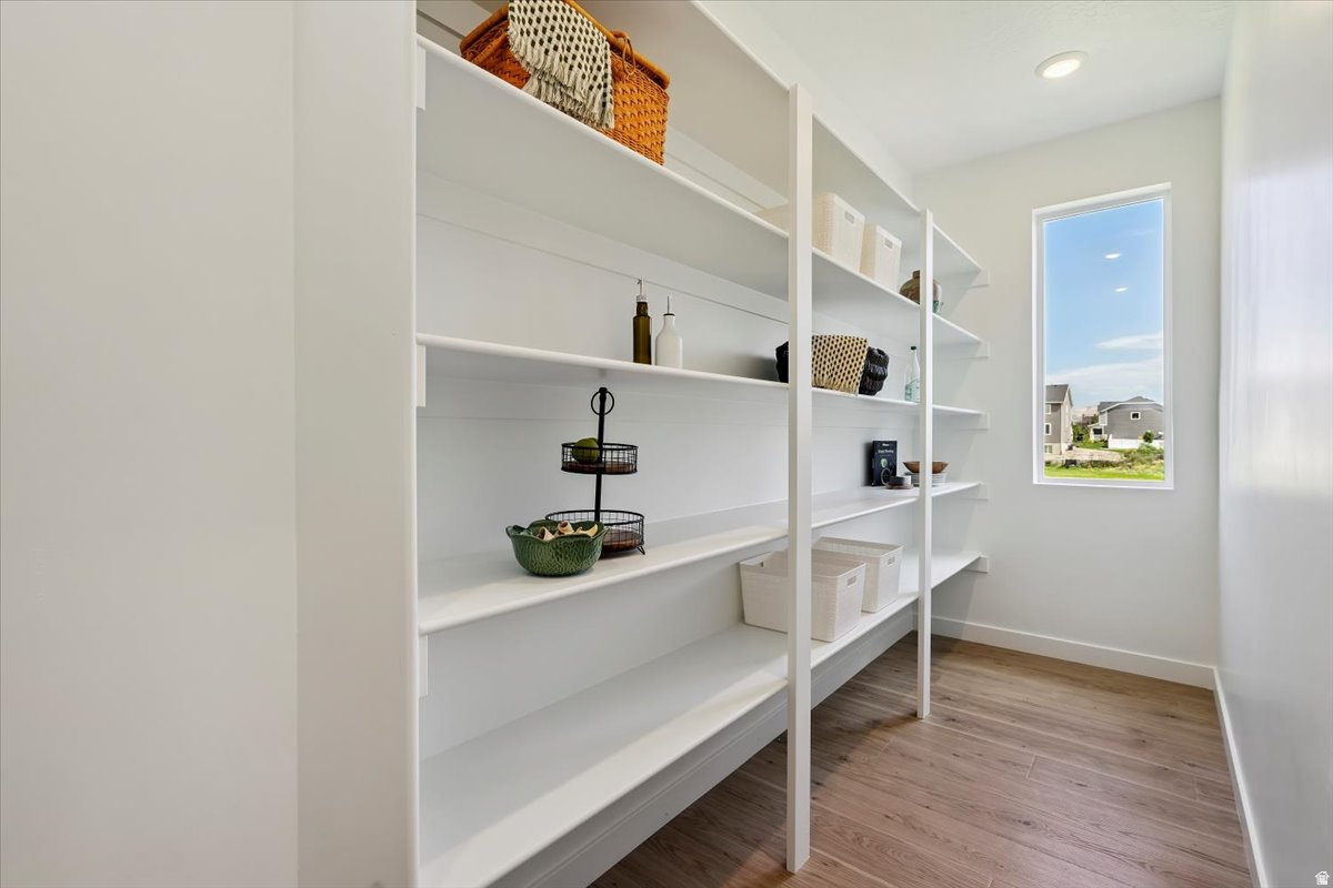 MARDAM RANCH - Residential