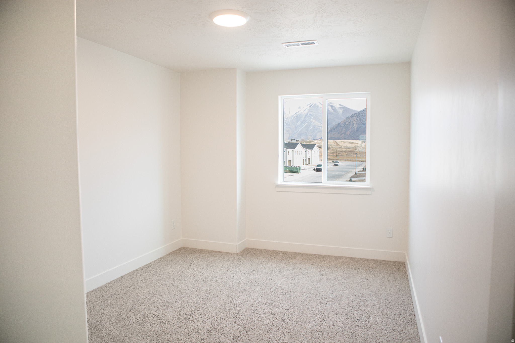 SALEM FIELDS - Residential