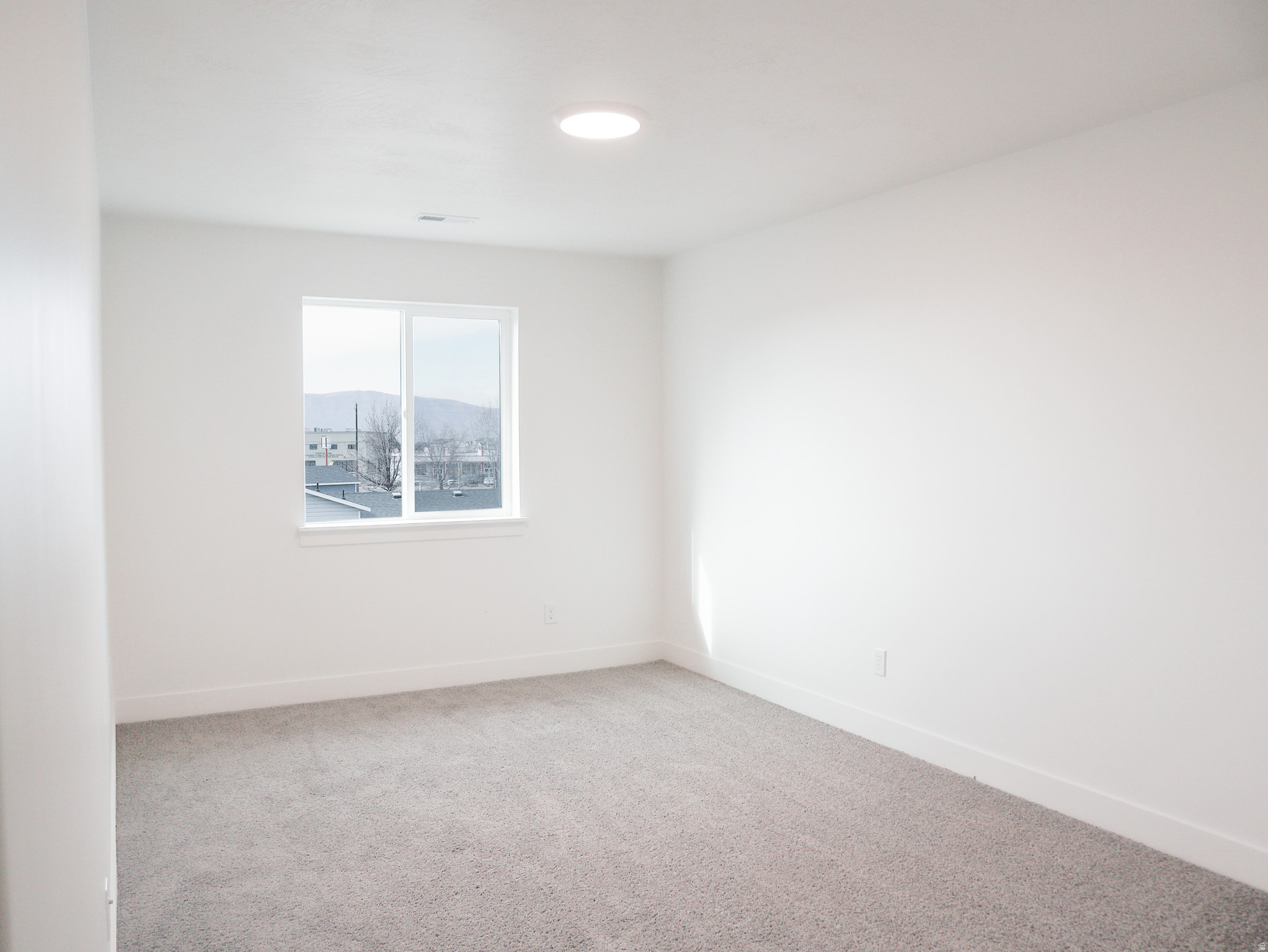 SALEM FIELDS - Residential