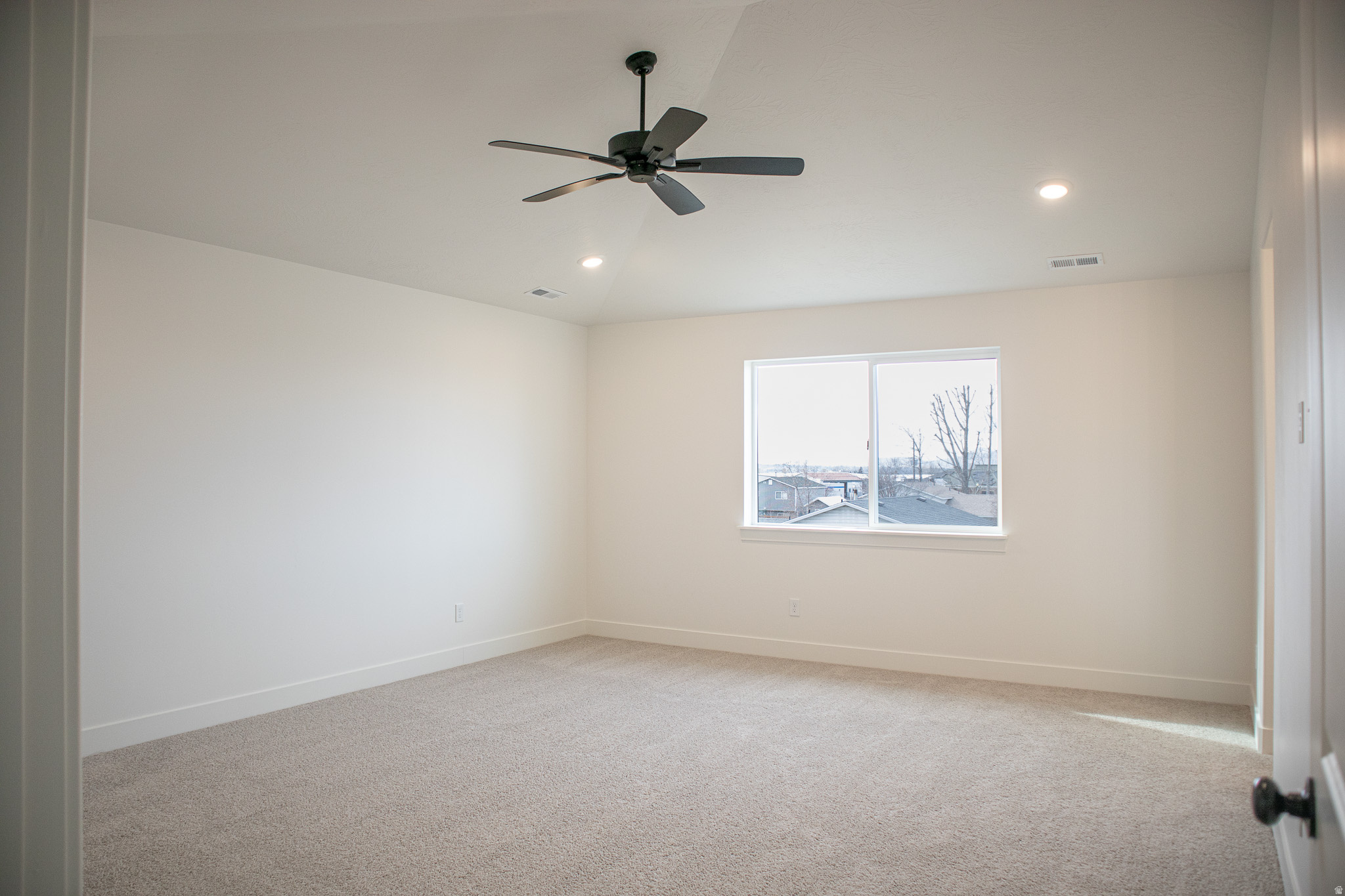 SALEM FIELDS - Residential