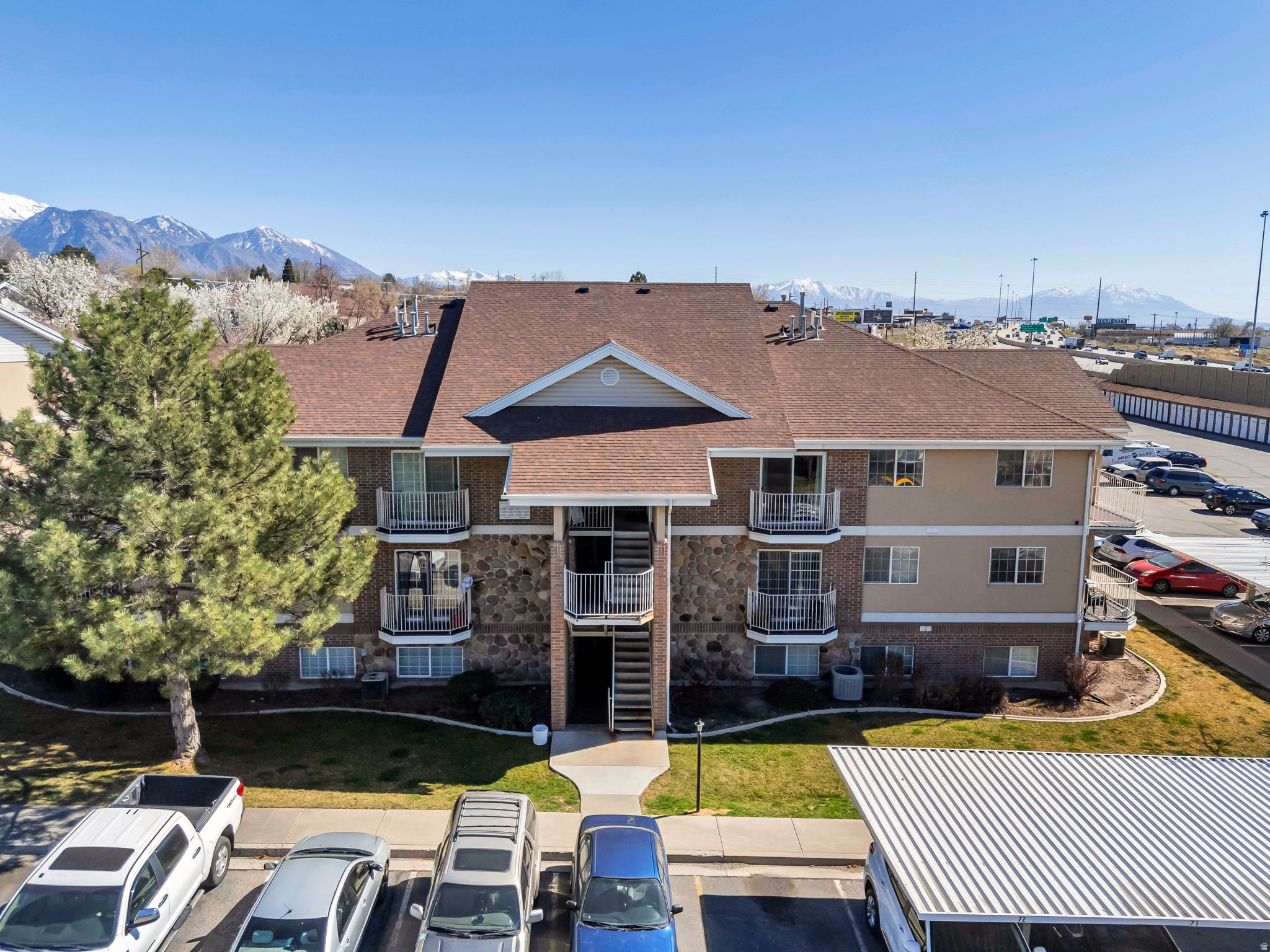 STONEBROOK - Residential
