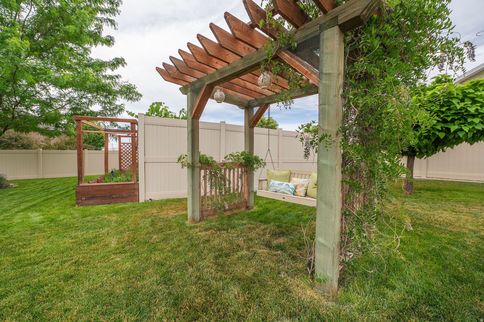 FARMINGTON MEADOWS - Residential