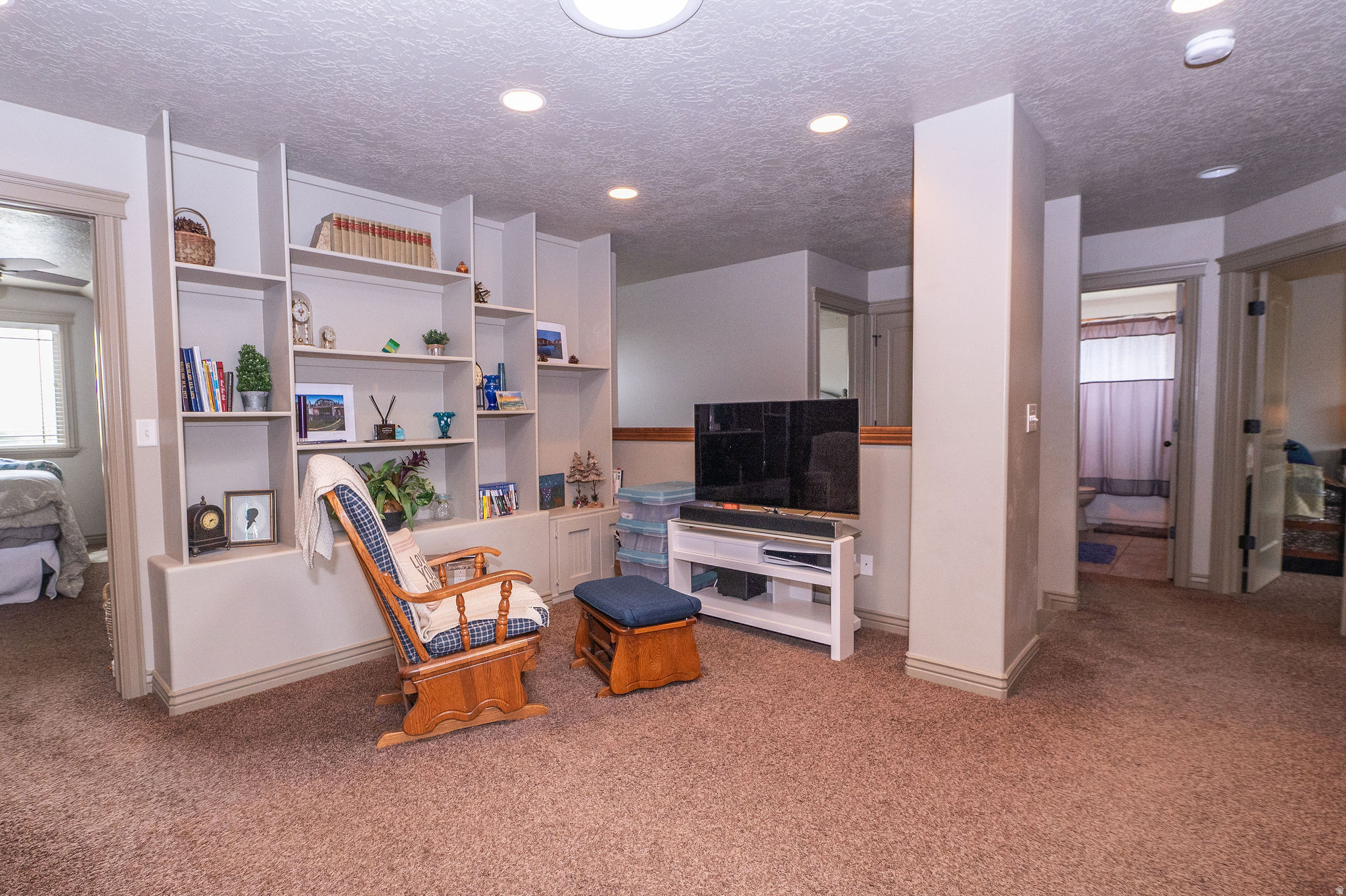 FARMINGTON MEADOWS - Residential