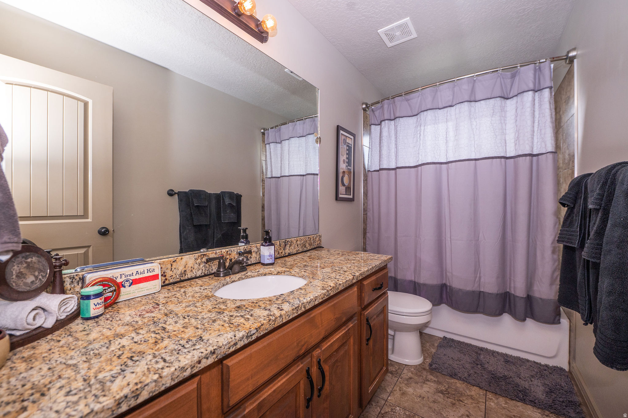 FARMINGTON MEADOWS - Residential