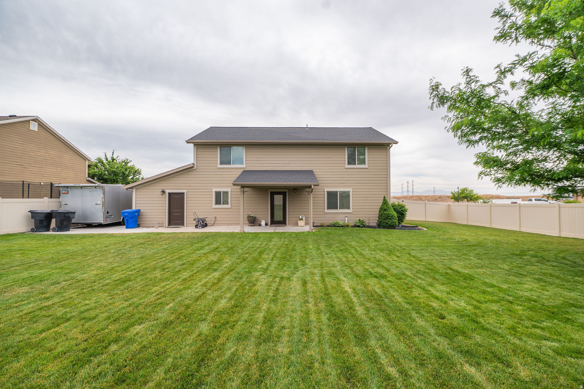 FARMINGTON MEADOWS - Residential