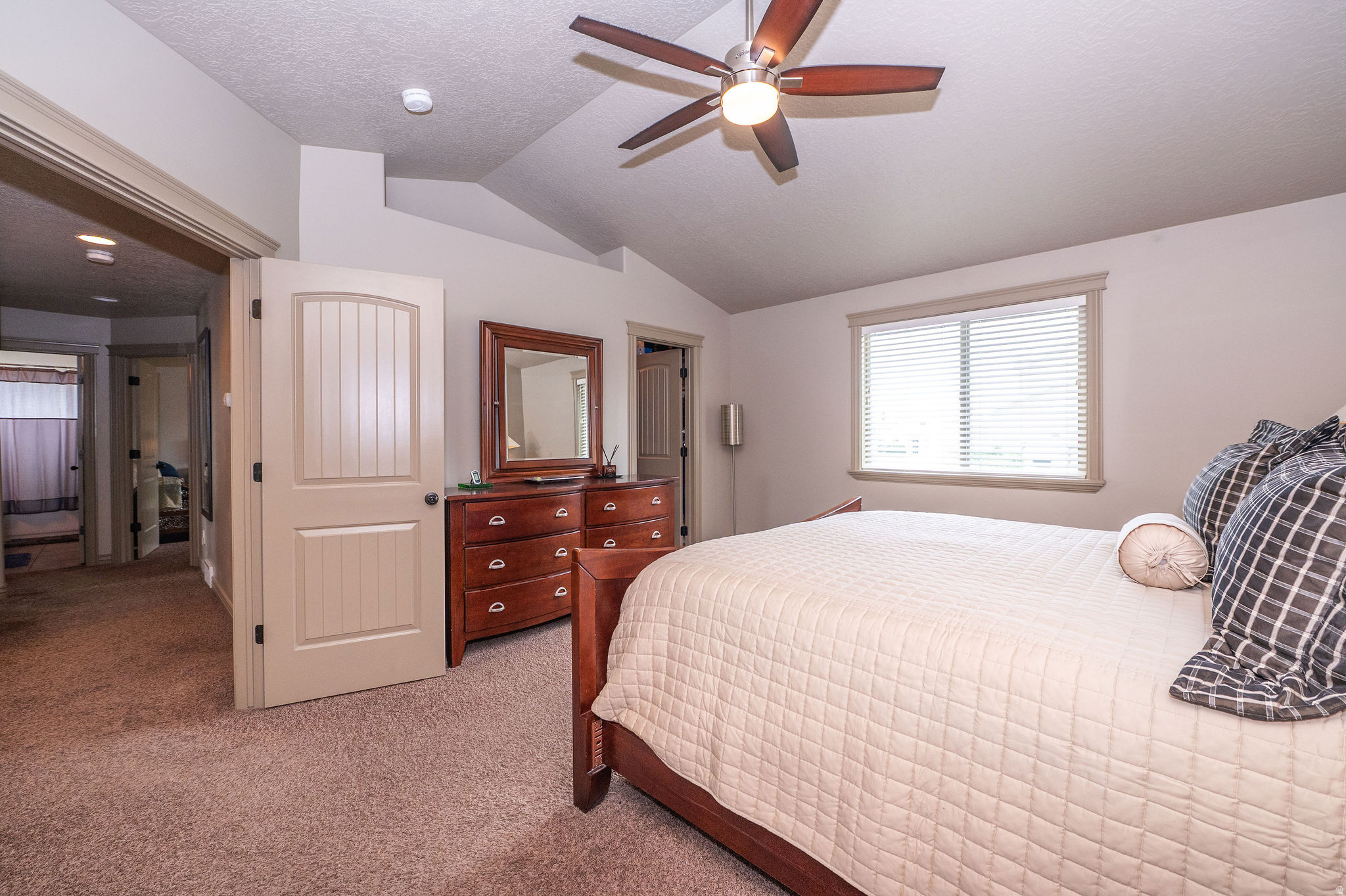 FARMINGTON MEADOWS - Residential