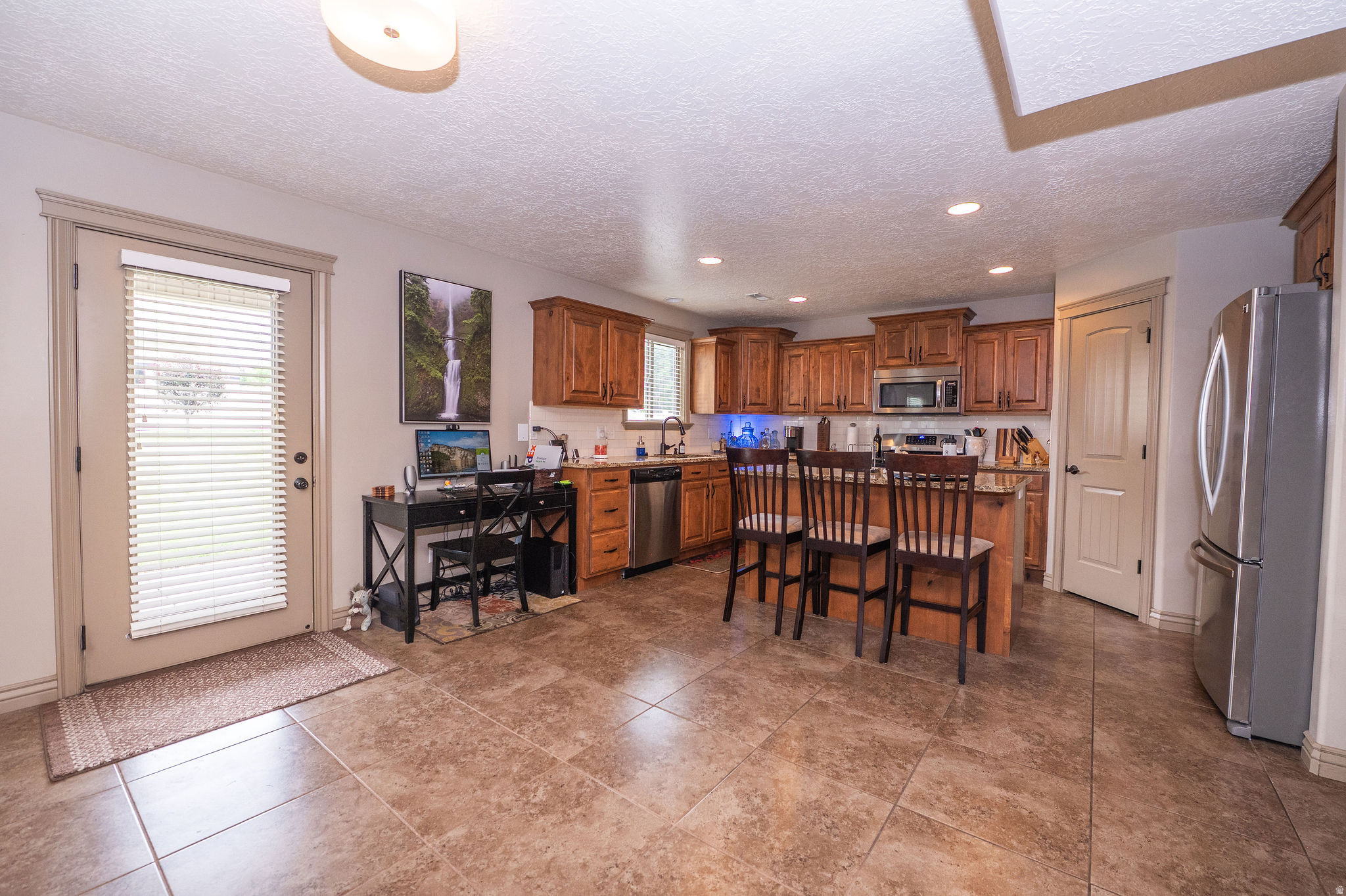 FARMINGTON MEADOWS - Residential