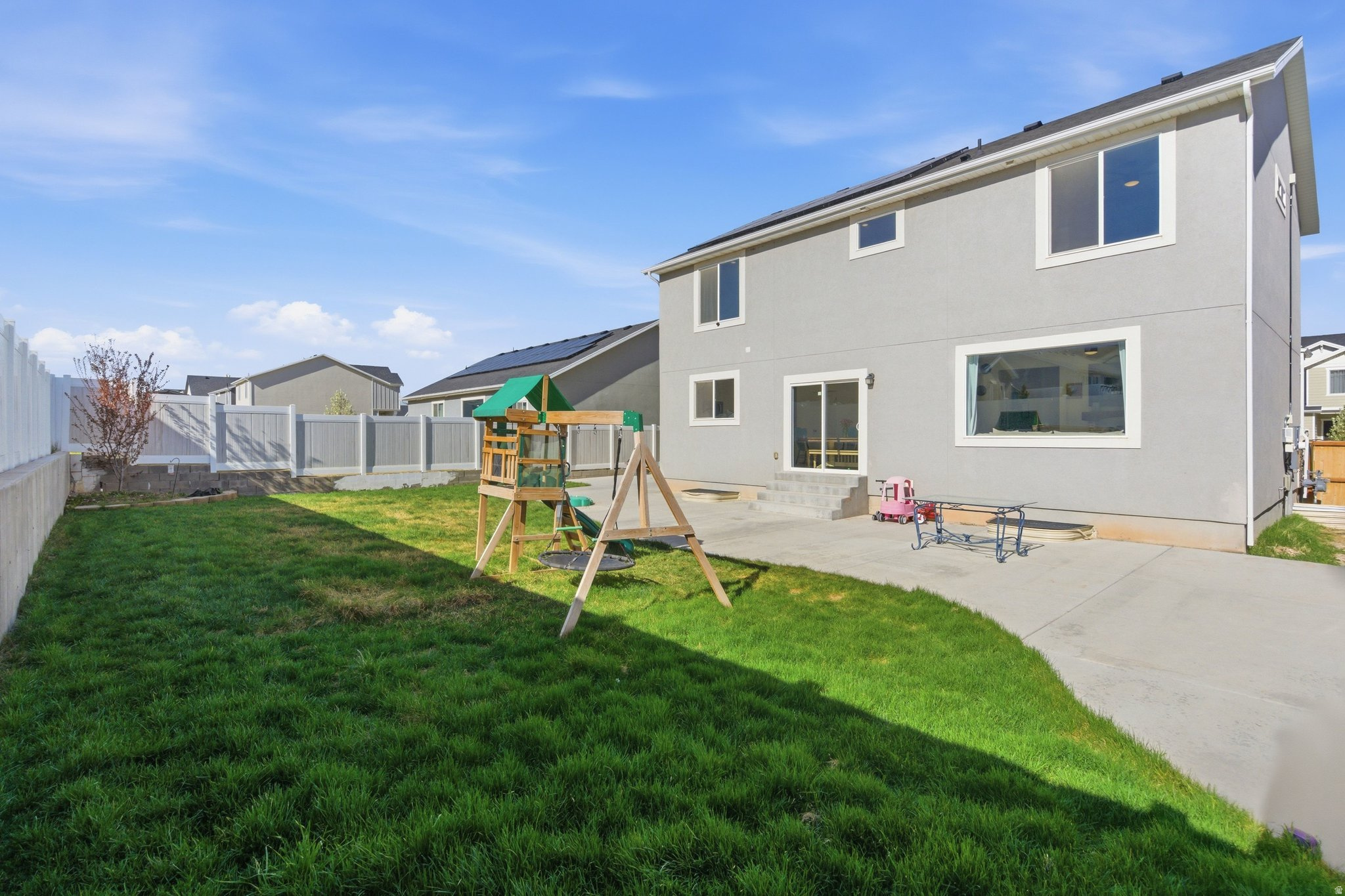 FOOTHILL VILLAGE - Residential