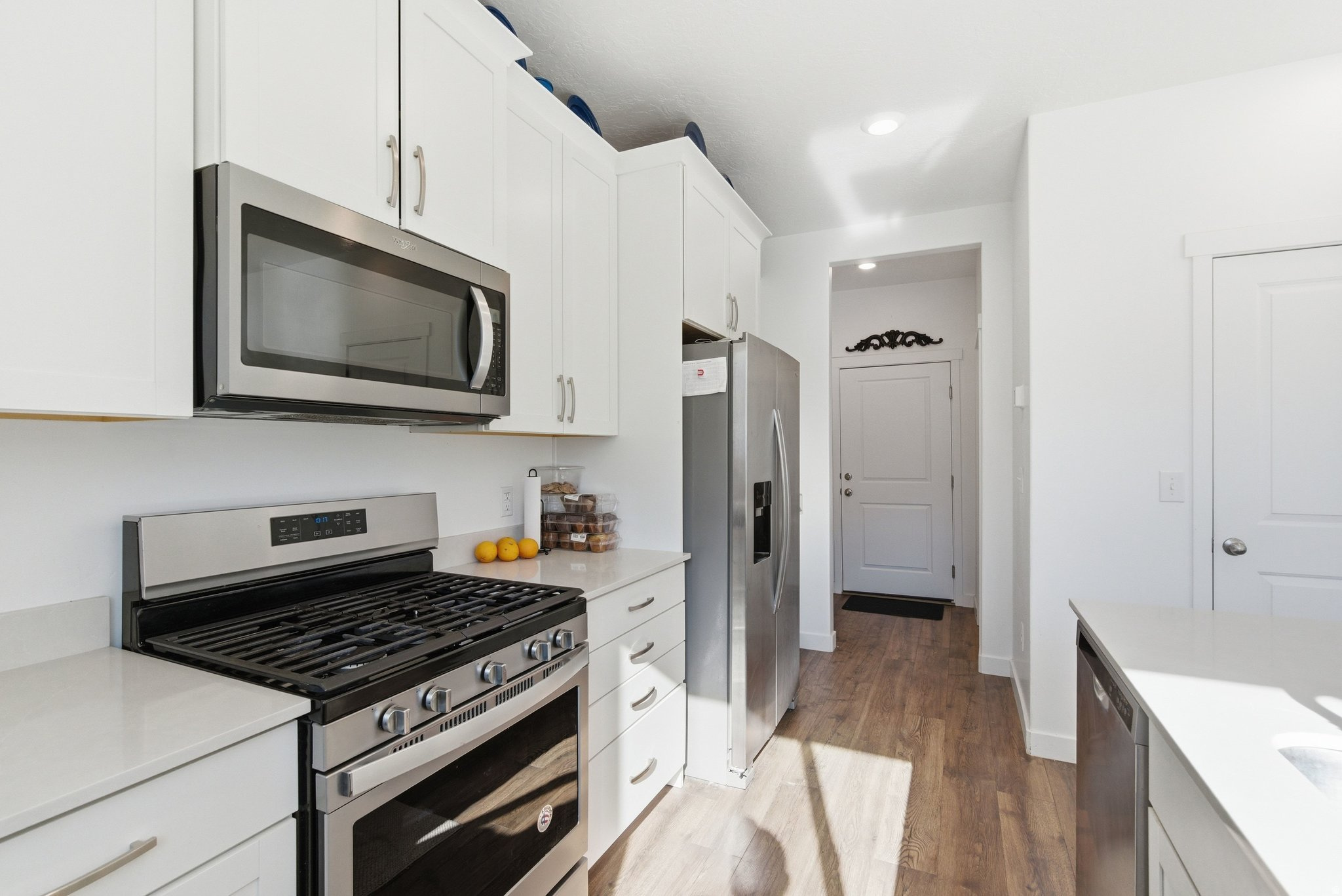 FOOTHILL VILLAGE - Residential