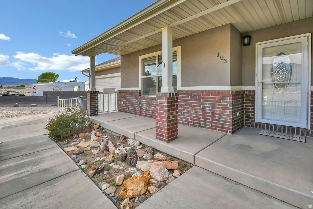 WHITE FENCE FARMS - Residential