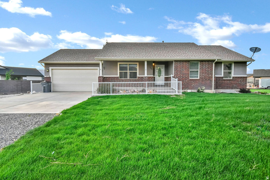 WHITE FENCE FARMS - Residential