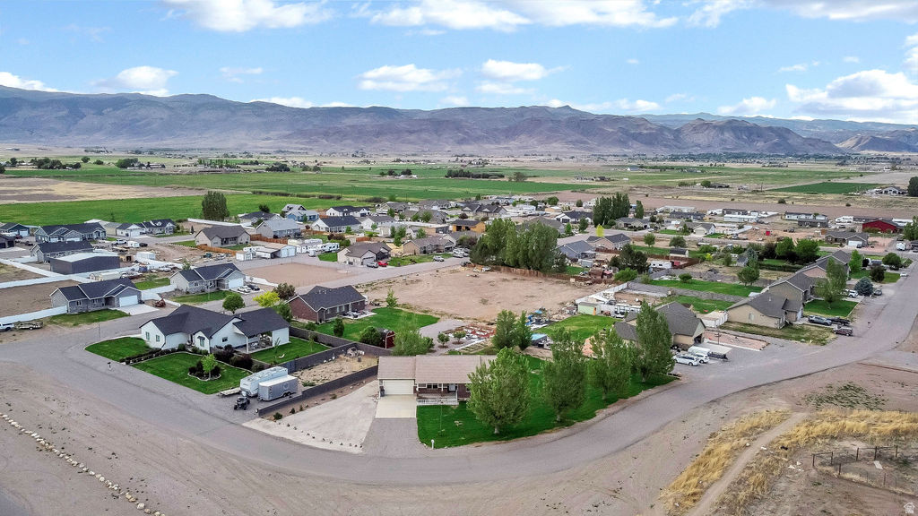 WHITE FENCE FARMS - Residential