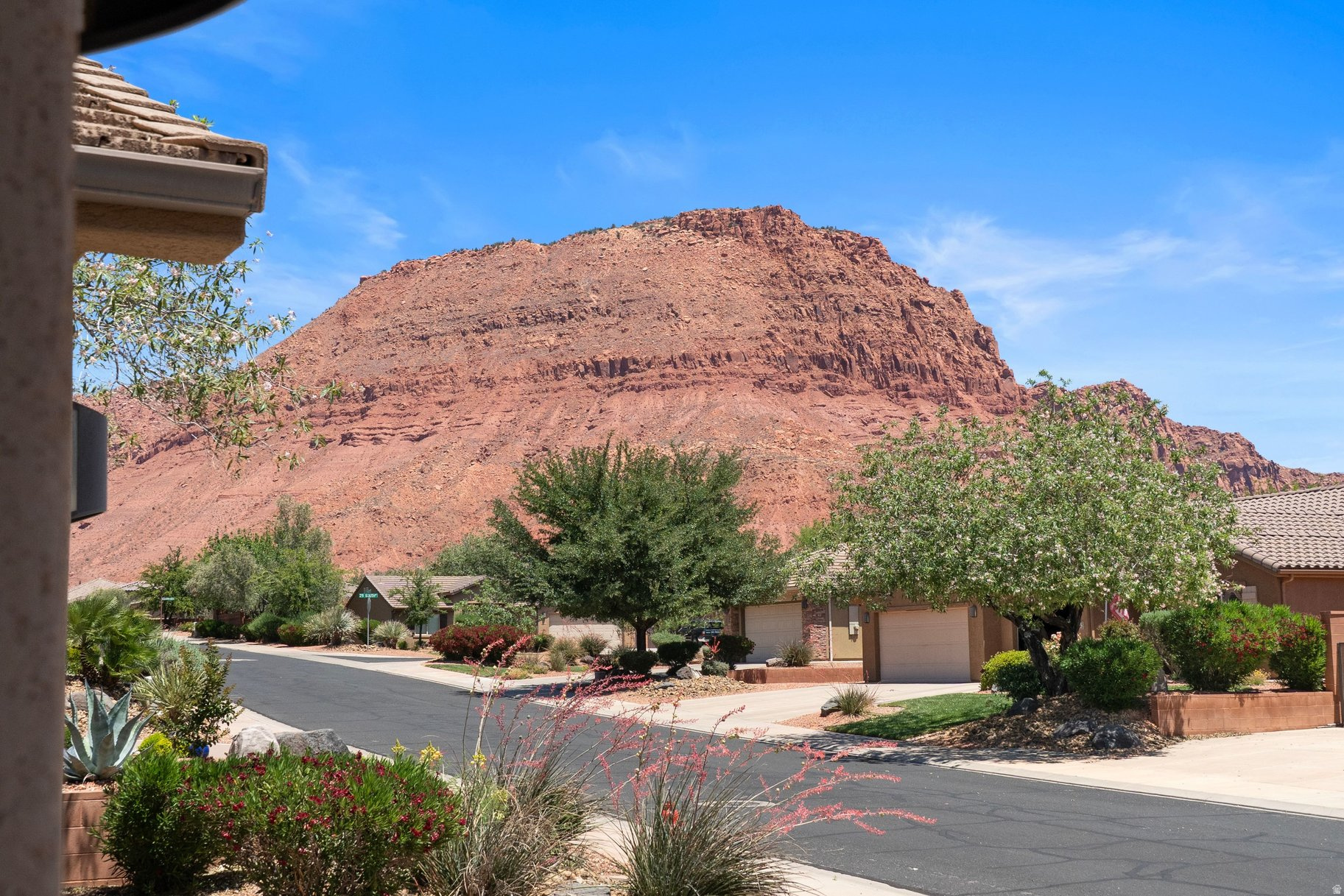 SUN CREST WEST SUB PH 1 - Residential