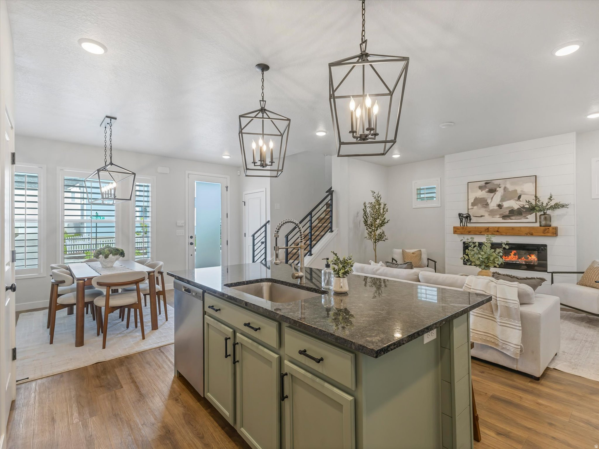 DAYBREAK-CASCADE VILLAGE - Residential