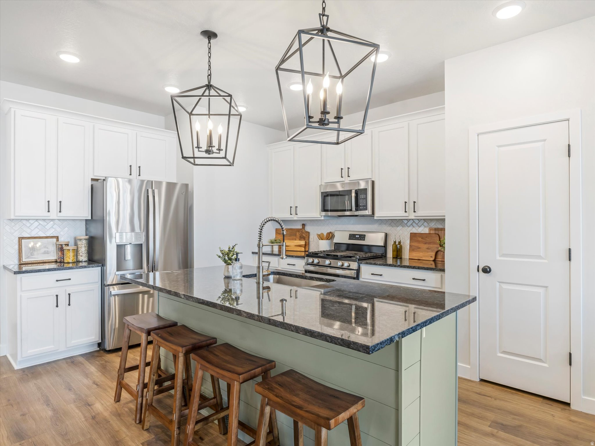 DAYBREAK-CASCADE VILLAGE - Residential